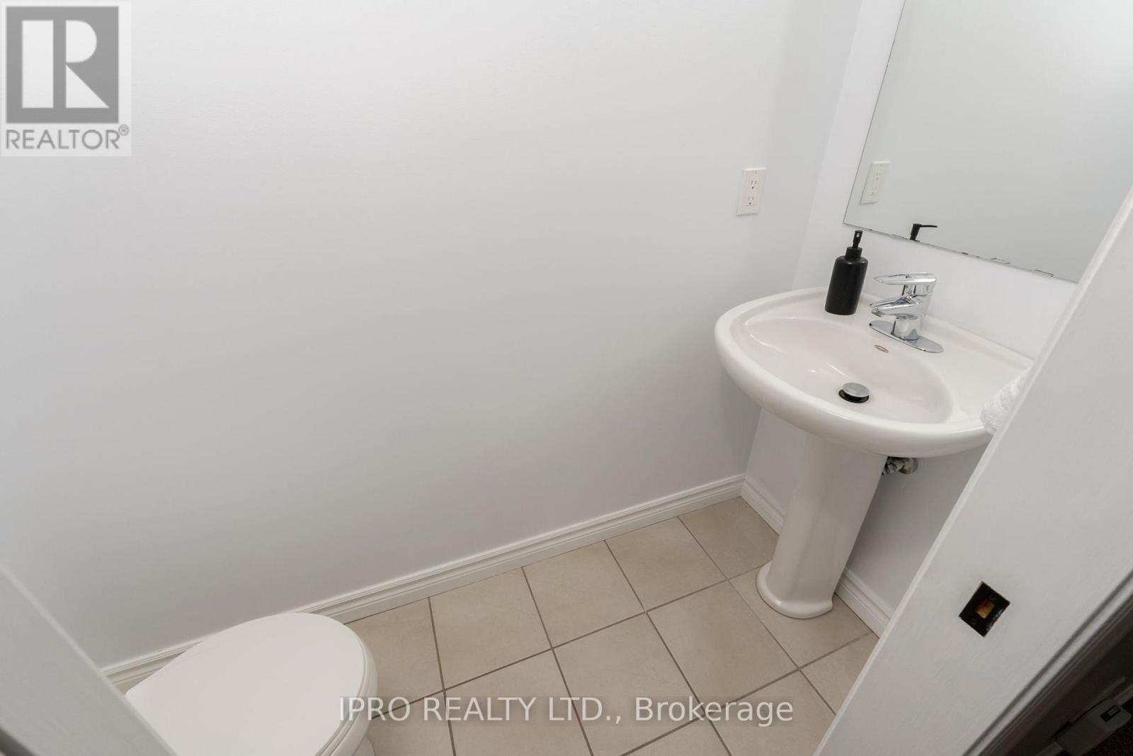 












28 TAYLOR DRIVE

,
East Luther Grand Valley (Grand Valley),




Ontario
L9W6P4

