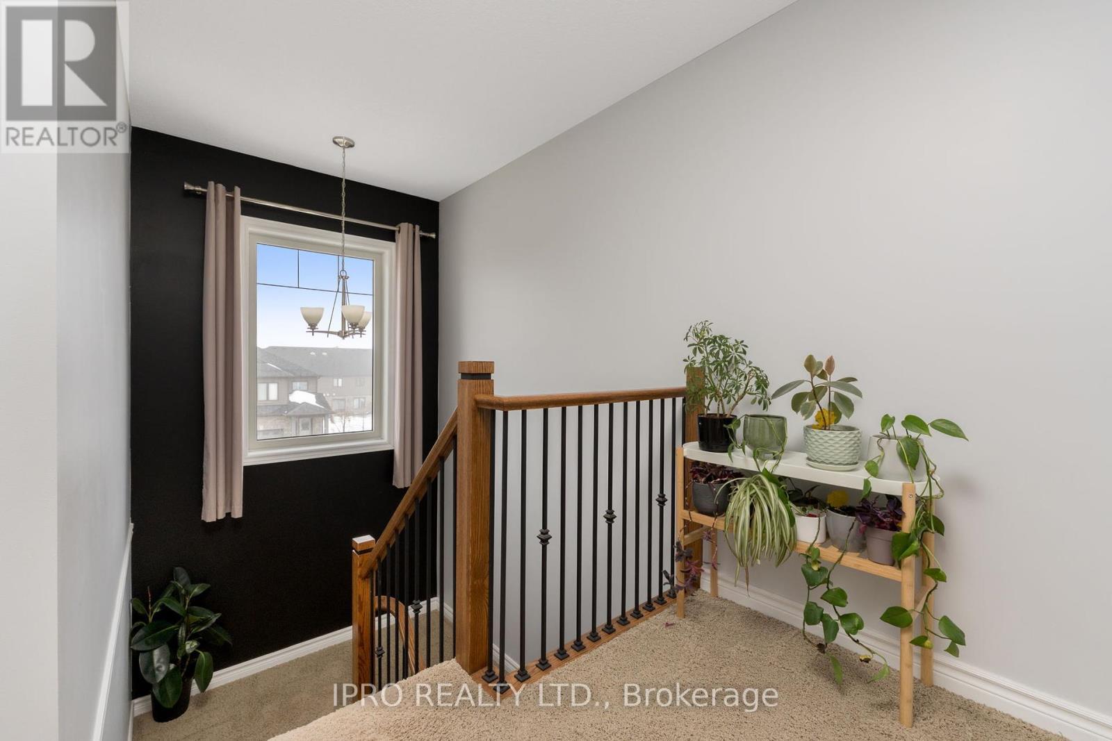 












28 TAYLOR DRIVE

,
East Luther Grand Valley (Grand Valley),




Ontario
L9W6P4

