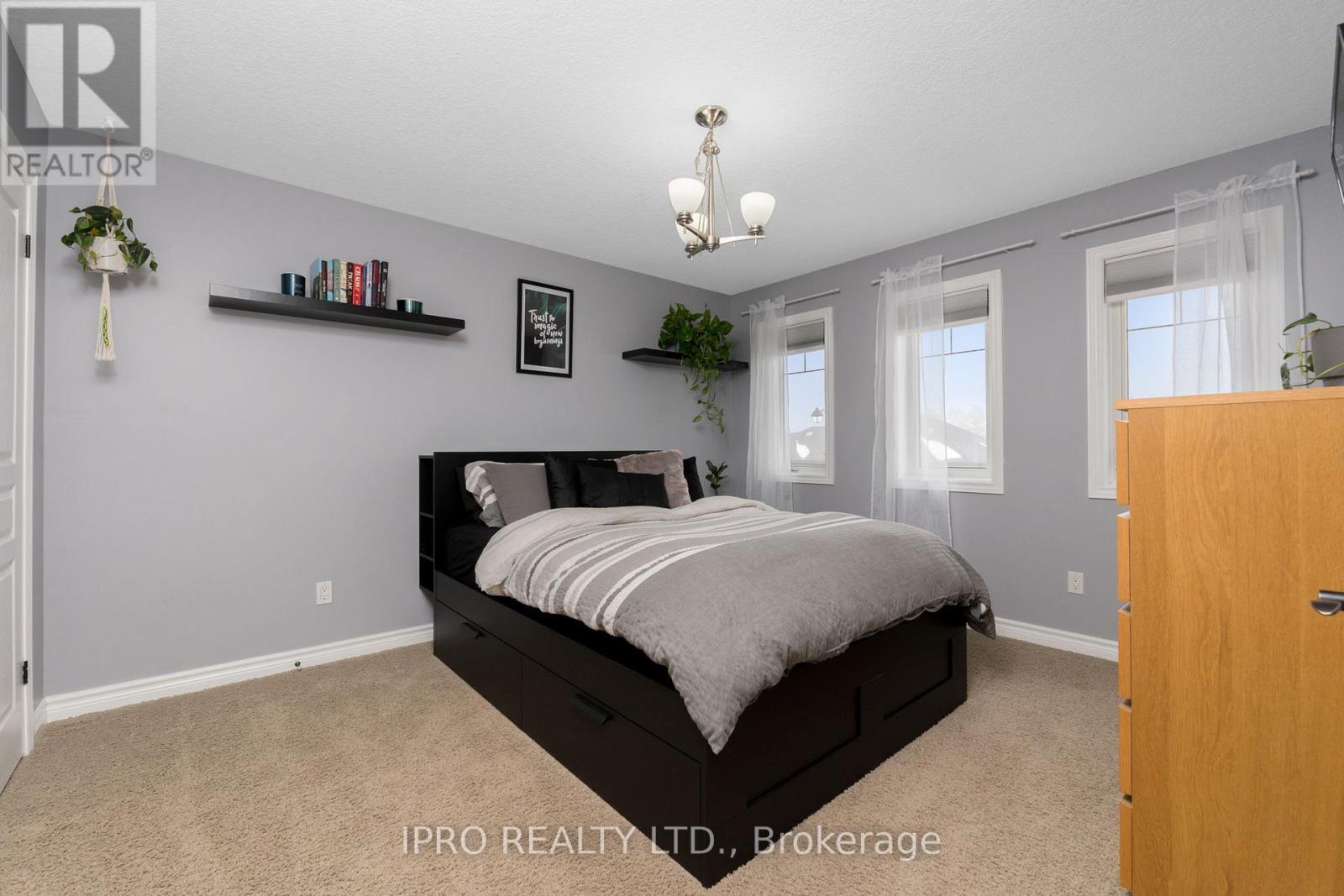 












28 TAYLOR DRIVE

,
East Luther Grand Valley (Grand Valley),




Ontario
L9W6P4

