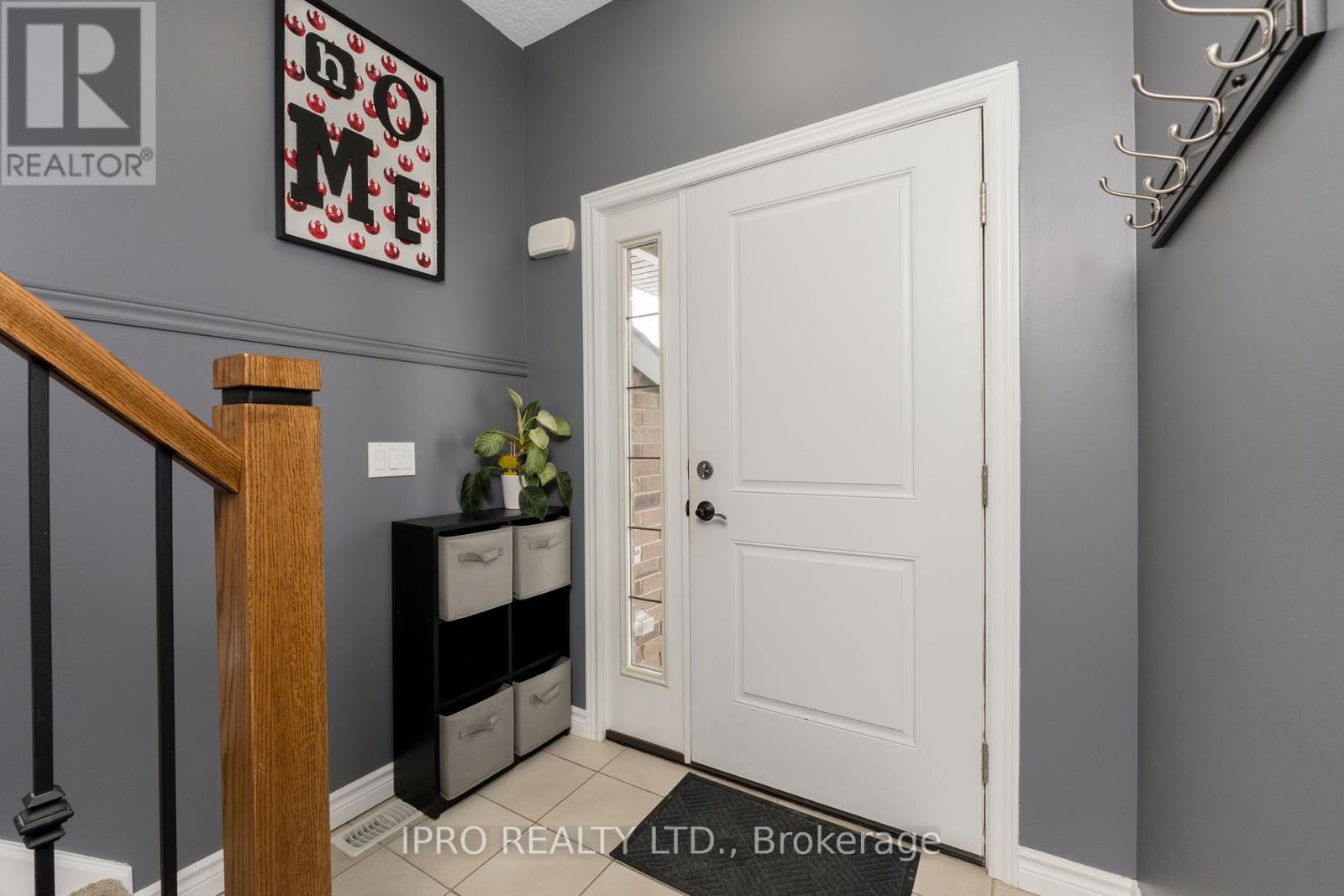 












28 TAYLOR DRIVE

,
East Luther Grand Valley (Grand Valley),




Ontario
L9W6P4

