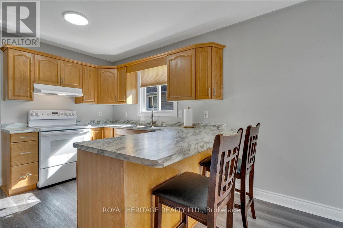 












27 SOUTH MALONEY STREET

,
Marmora and Lake (Marmora Ward),




Ontario
K0K2M0

