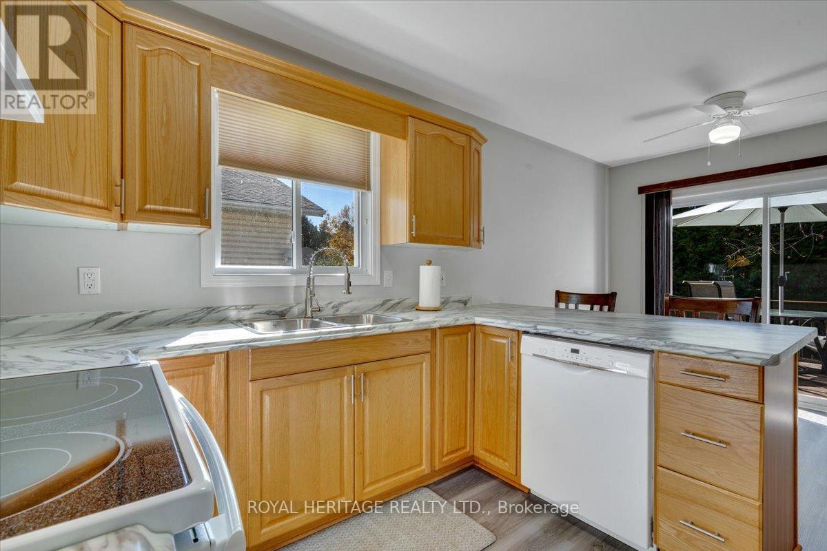 












27 SOUTH MALONEY STREET

,
Marmora and Lake (Marmora Ward),




Ontario
K0K2M0

