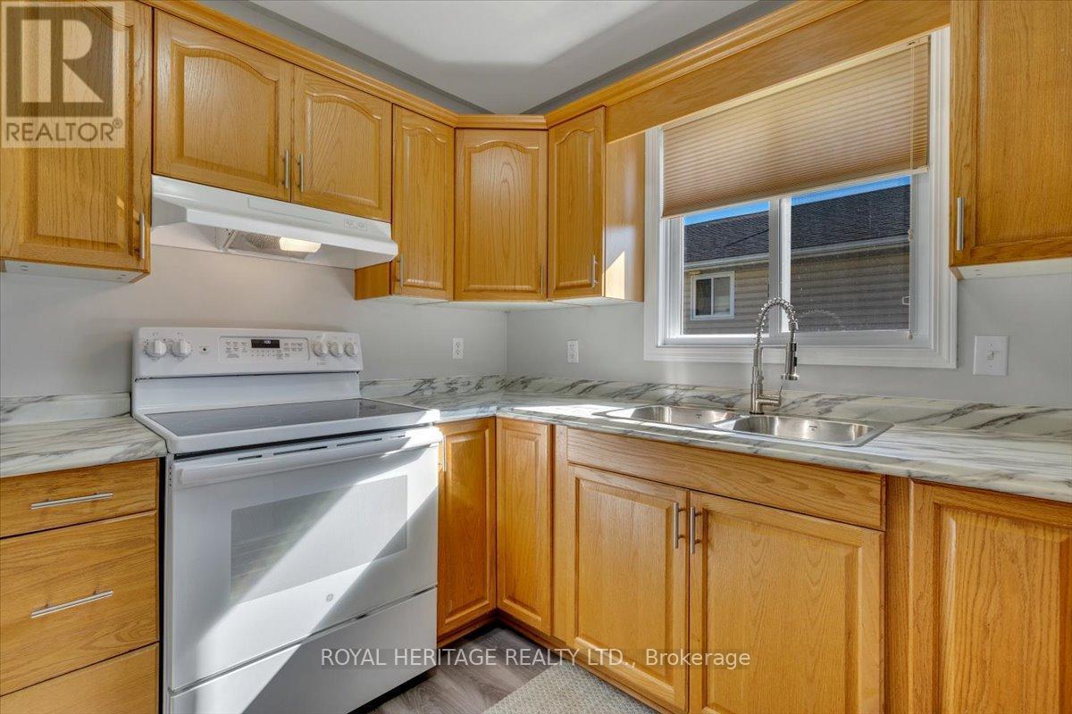 












27 SOUTH MALONEY STREET

,
Marmora and Lake (Marmora Ward),




Ontario
K0K2M0

