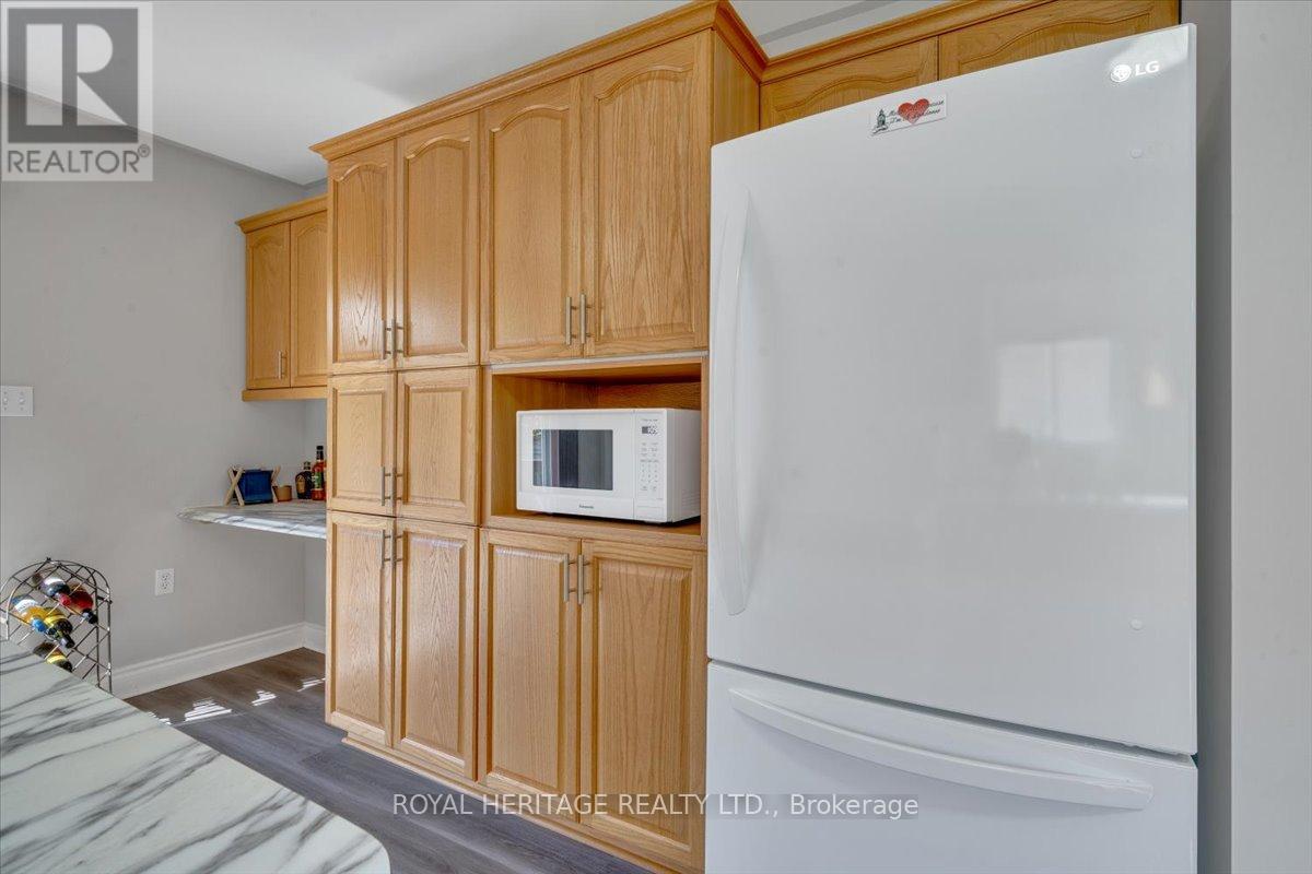 












27 SOUTH MALONEY STREET

,
Marmora and Lake (Marmora Ward),




Ontario
K0K2M0

