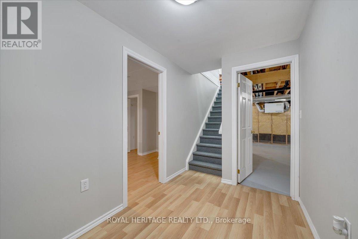 












27 SOUTH MALONEY STREET

,
Marmora and Lake (Marmora Ward),




Ontario
K0K2M0

