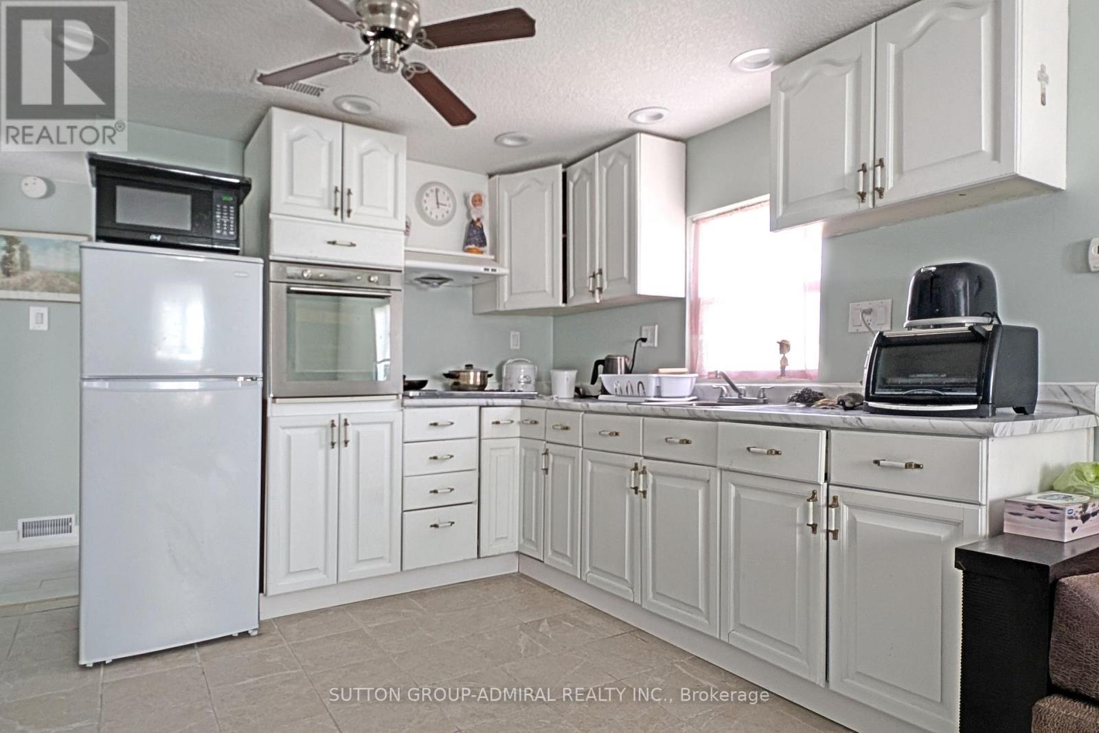 












218 DUNNETTE LANDNG ROAD

,
Alnwick/Haldimand,




Ontario
K0K2X0

