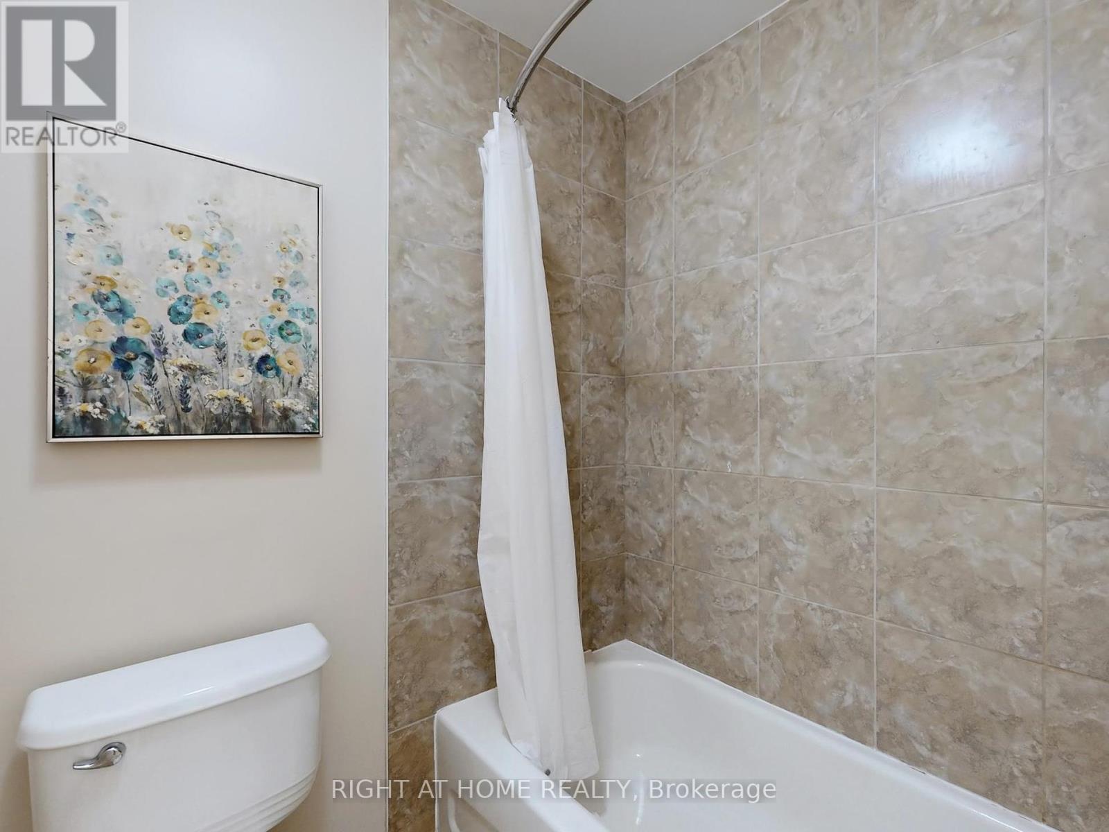 












98 WILLOW LANE

,
Grimsby (Grimsby West),




Ontario
L3M5P7

