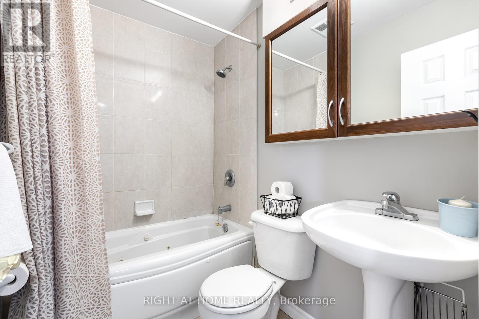 












503 - 793 COLBORNE STREET E

,
Brantford,




Ontario
N3S7J3

