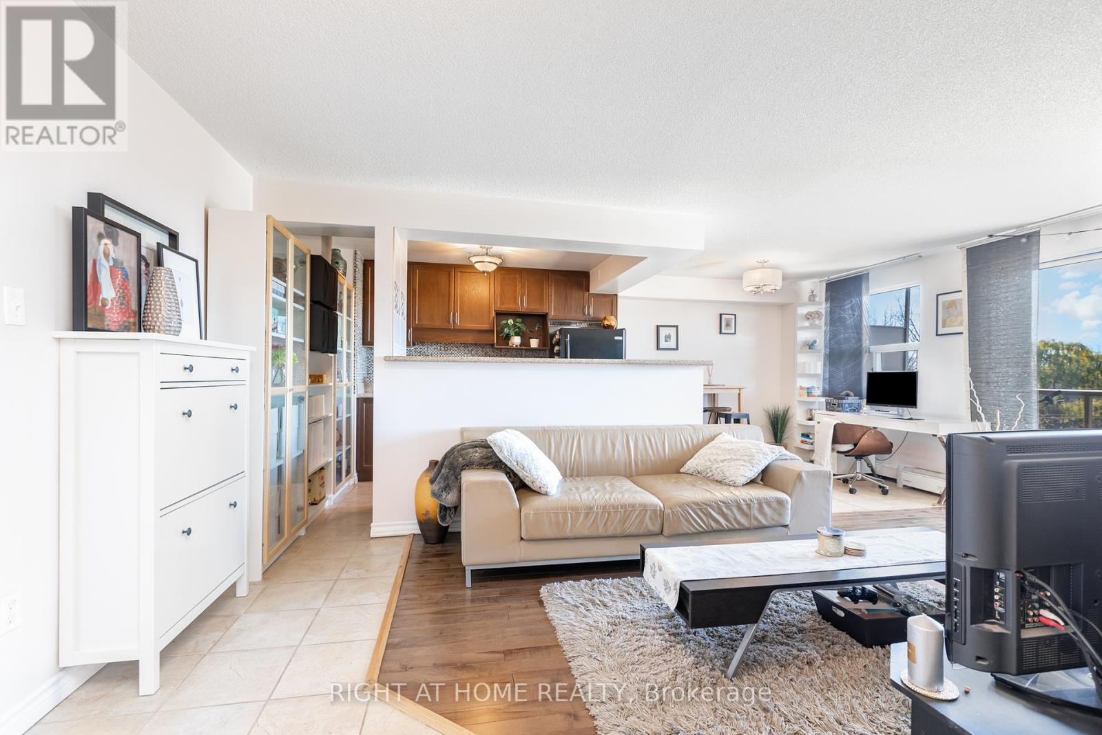 












503 - 793 COLBORNE STREET E

,
Brantford,




Ontario
N3S7J3

