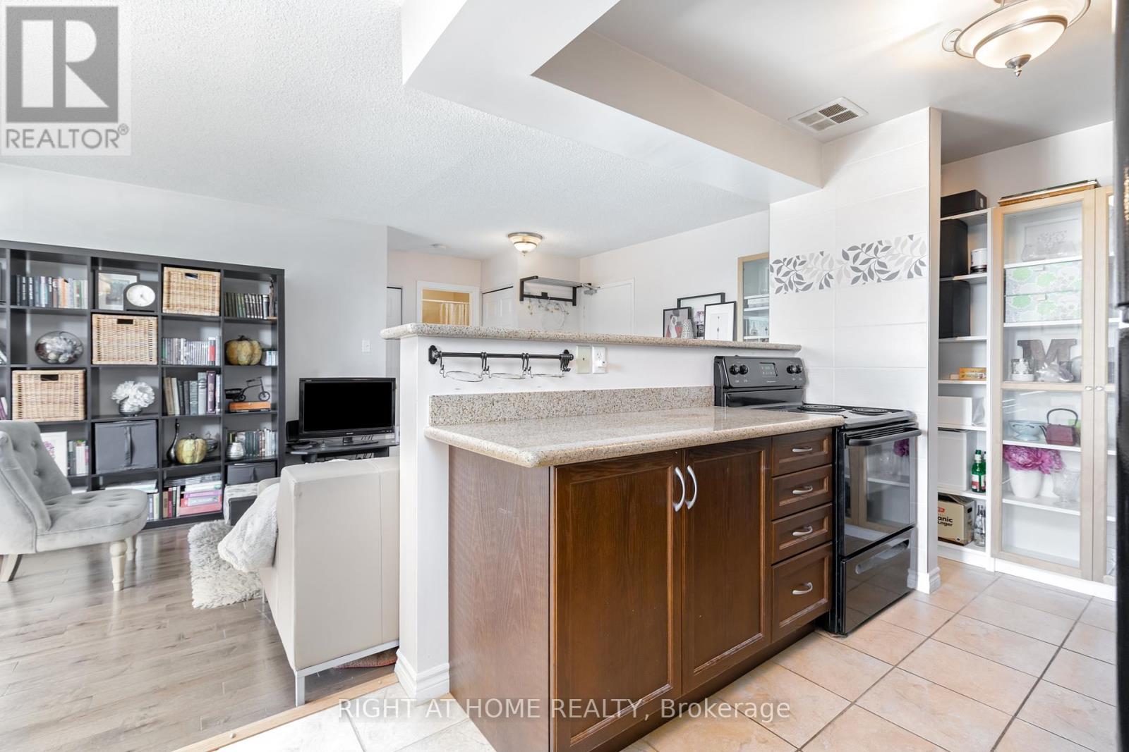 












503 - 793 COLBORNE STREET E

,
Brantford,




Ontario
N3S7J3

