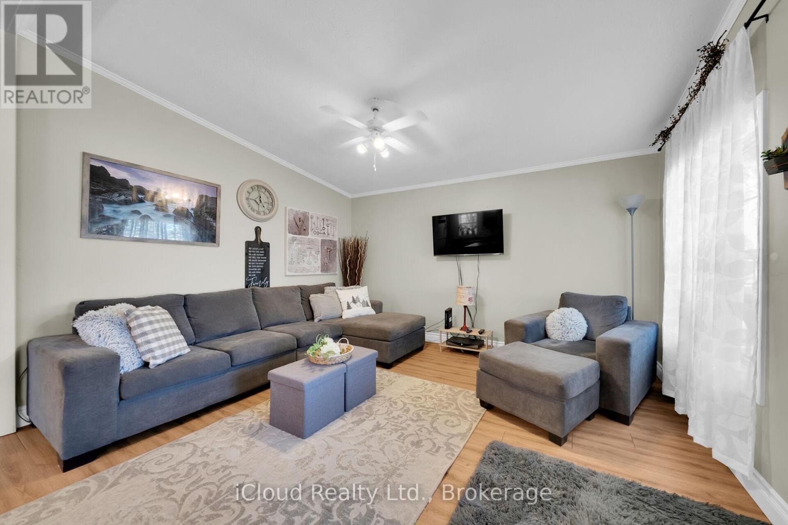 












23 MACPHERSON CRESCENT

,
Hamilton,




Ontario
N0B2J0

