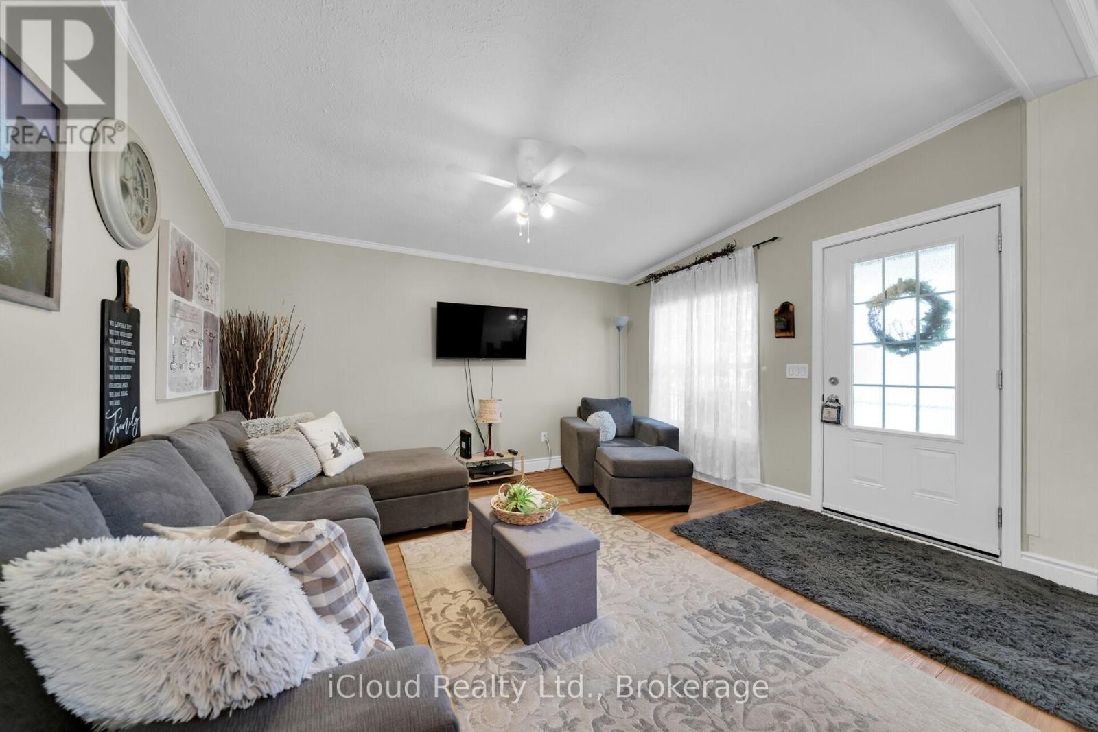 












23 MACPHERSON CRESCENT

,
Hamilton,




Ontario
N0B2J0

