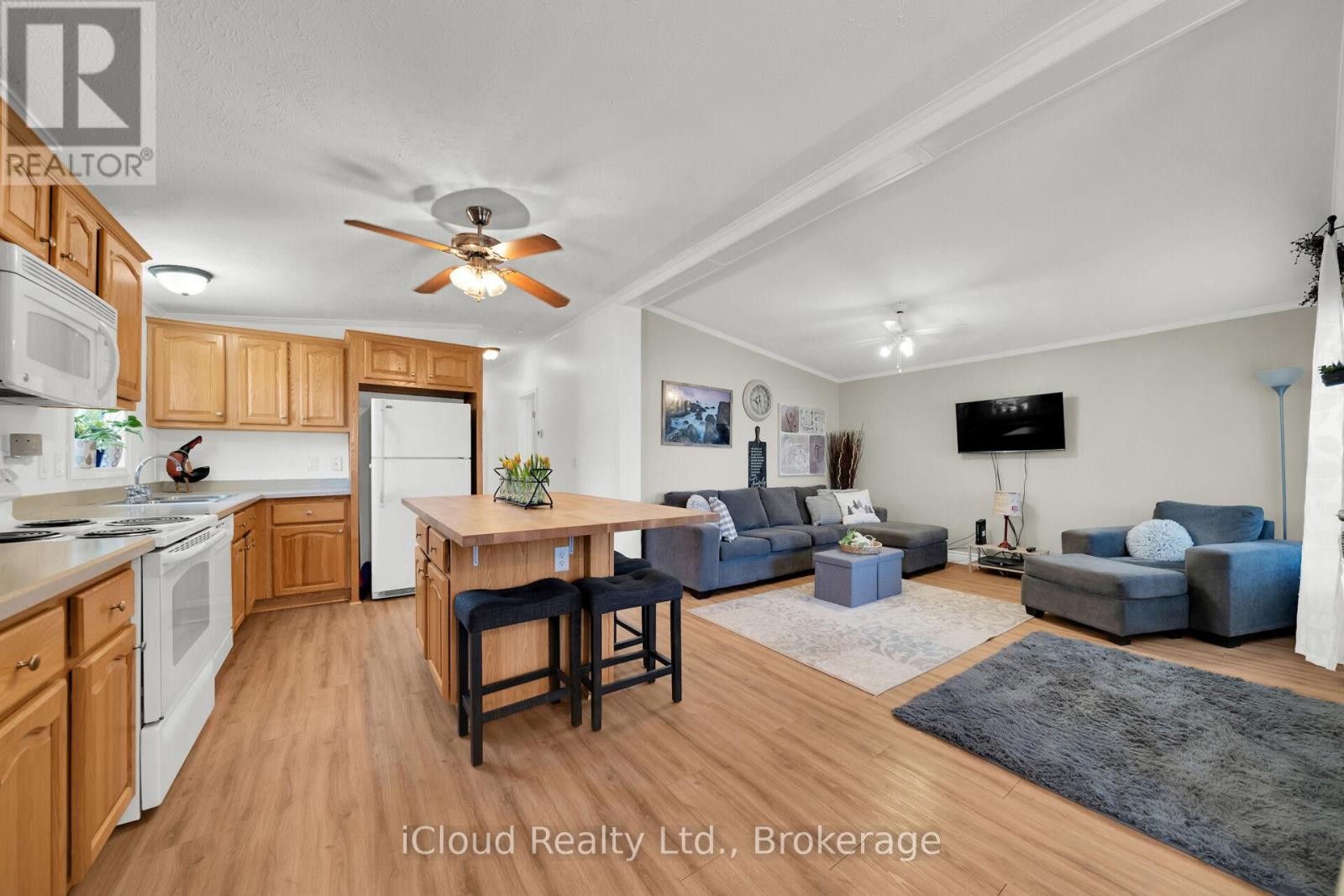 












23 MACPHERSON CRESCENT

,
Hamilton,




Ontario
N0B2J0

