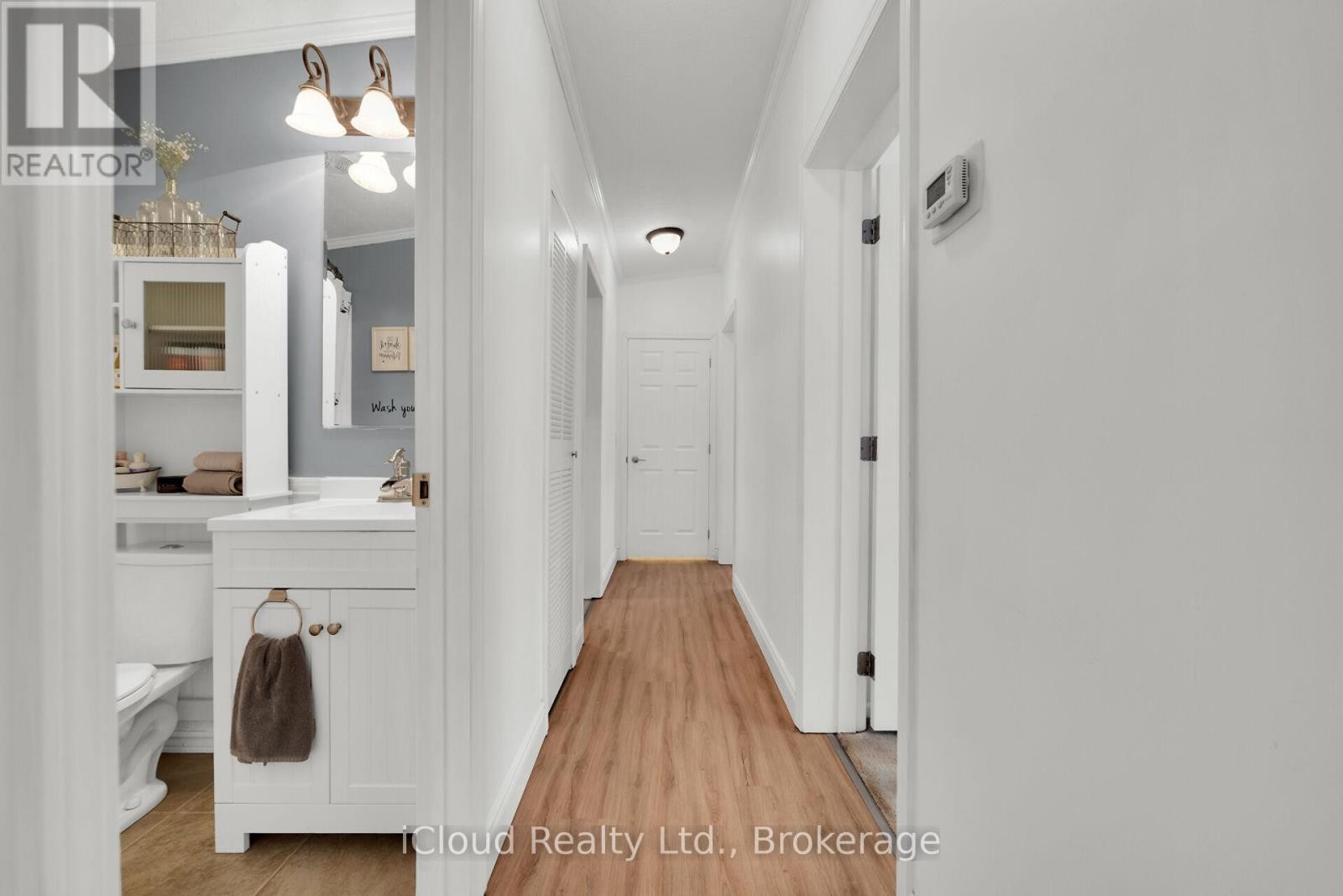 












23 MACPHERSON CRESCENT

,
Hamilton,




Ontario
N0B2J0

