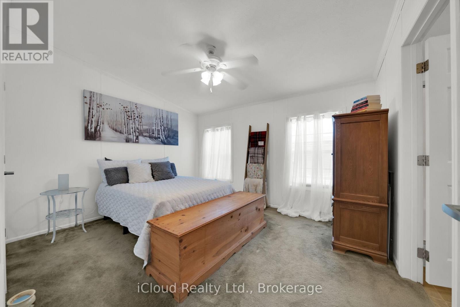 












23 MACPHERSON CRESCENT

,
Hamilton,




Ontario
N0B2J0

