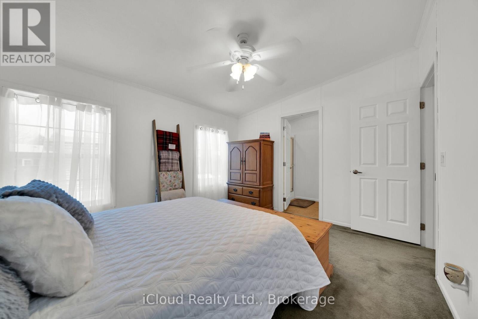 












23 MACPHERSON CRESCENT

,
Hamilton,




Ontario
N0B2J0

