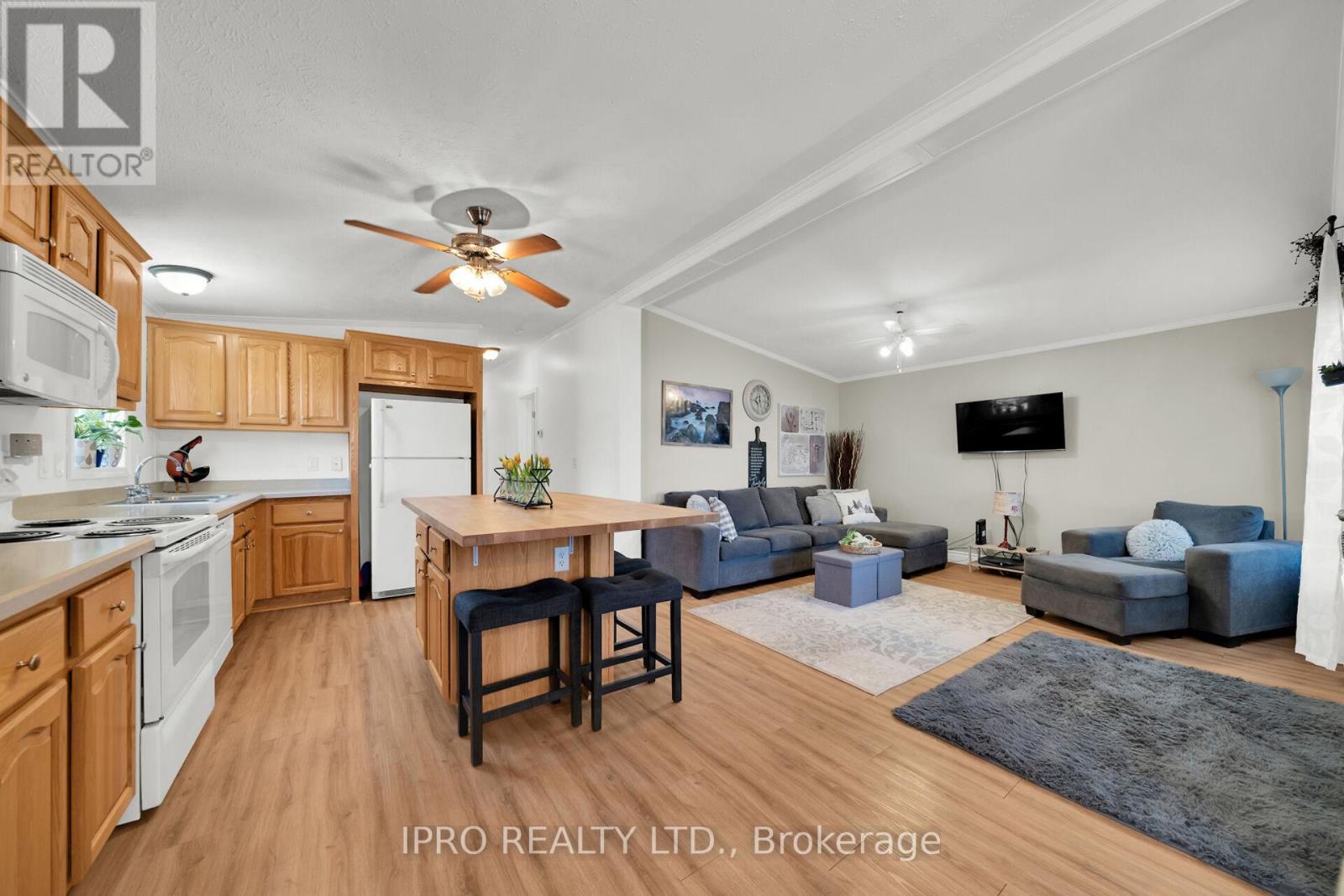 












23 MACPHERSON CRESCENT

,
Hamilton,




Ontario
N0B2J0

