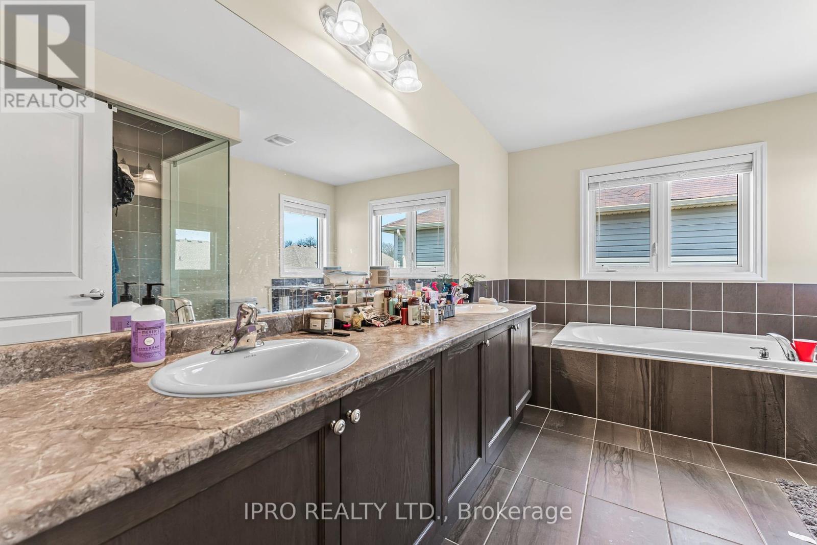 












9486 TALLGRASS AVENUE

,
Niagara Falls (Lyons Creek),




Ontario
L2G0Y2

