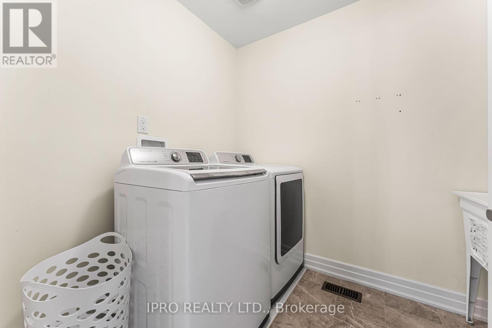 












9486 TALLGRASS AVENUE

,
Niagara Falls (Lyons Creek),




Ontario
L2G0Y2

