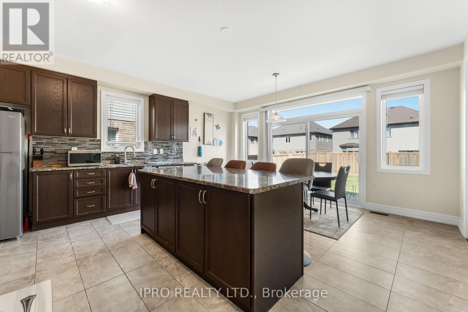 












9486 TALLGRASS AVENUE

,
Niagara Falls (Lyons Creek),




Ontario
L2G0Y2


