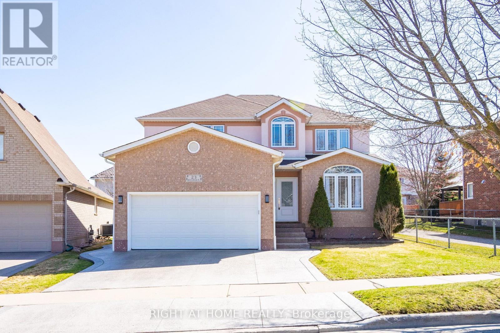












23 BRECKWOOD PLACE

,
Kitchener,




Ontario
N2A4C6

