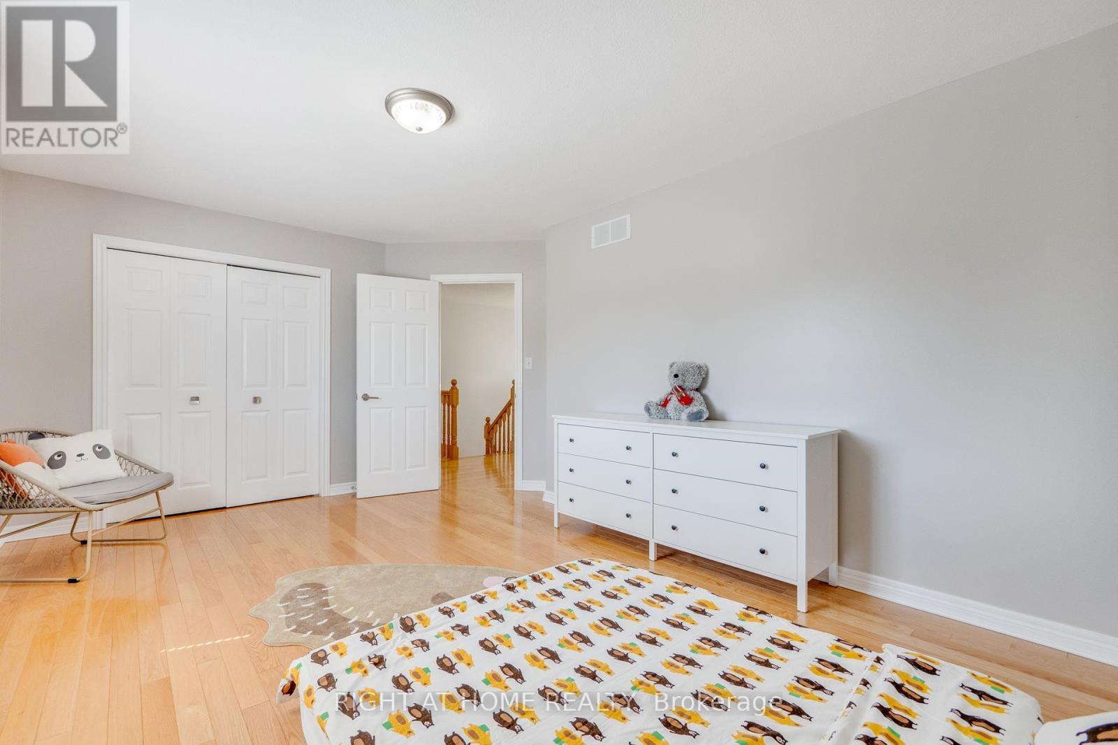












23 BRECKWOOD PLACE

,
Kitchener,




Ontario
N2A4C6

