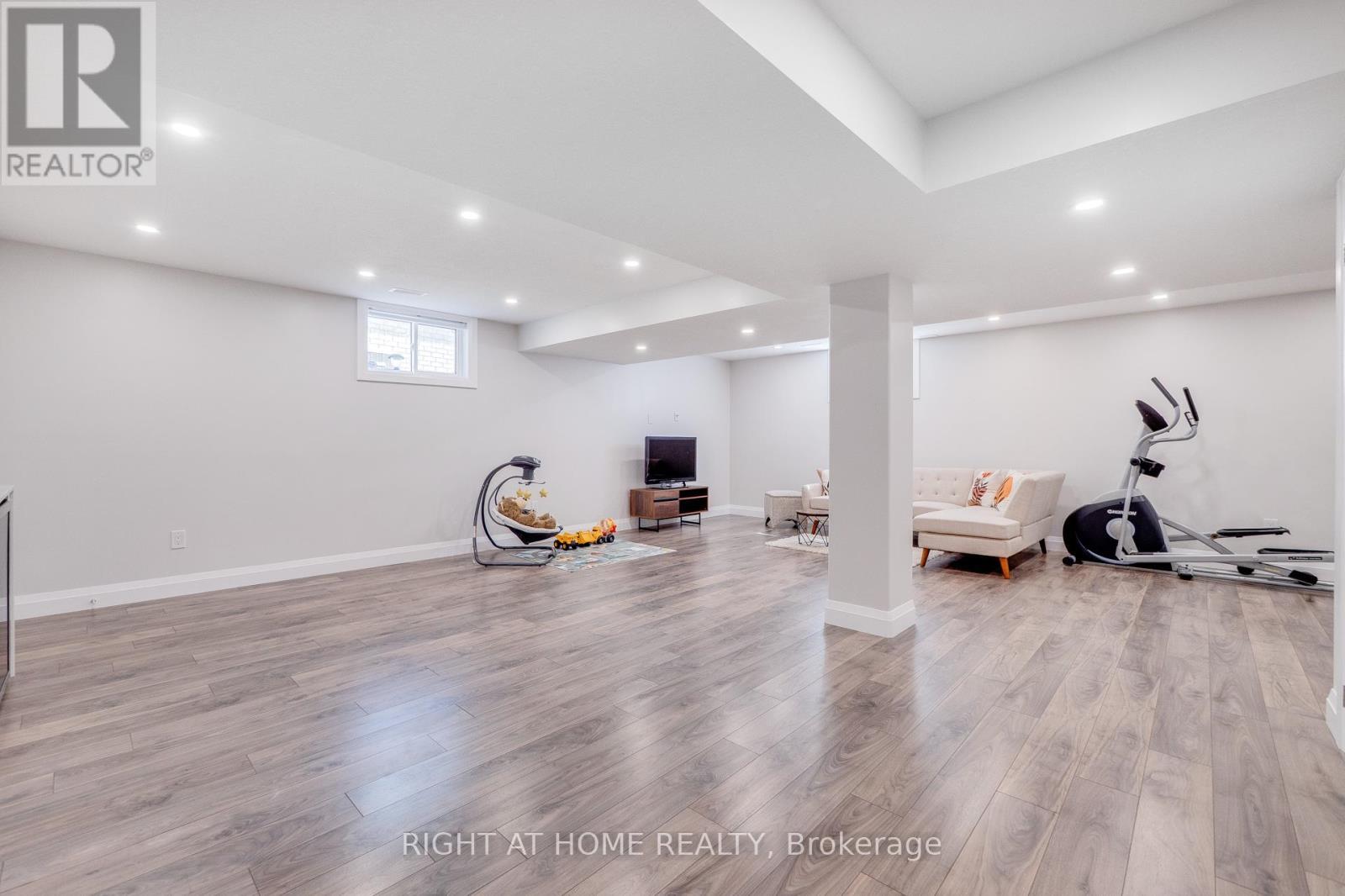 












23 BRECKWOOD PLACE

,
Kitchener,




Ontario
N2A4C6

