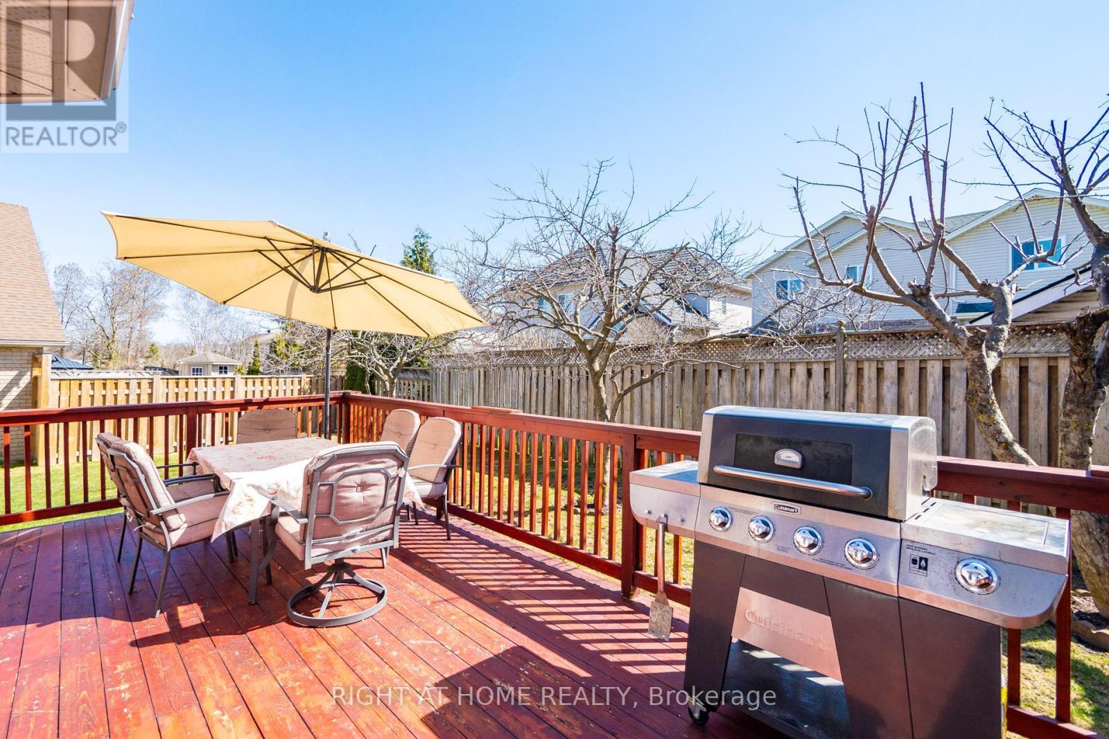 












23 BRECKWOOD PLACE

,
Kitchener,




Ontario
N2A4C6

