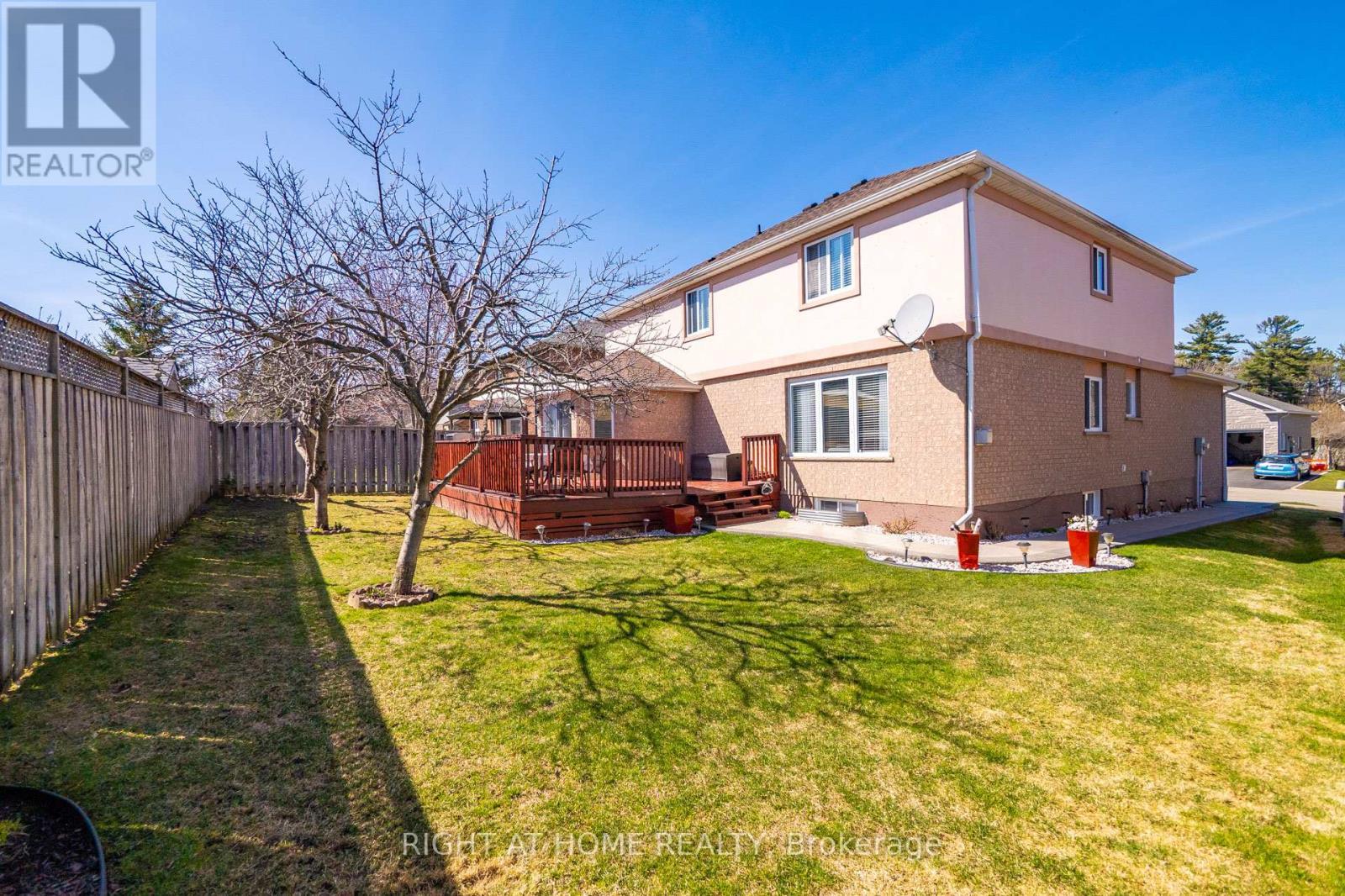 












23 BRECKWOOD PLACE

,
Kitchener,




Ontario
N2A4C6

