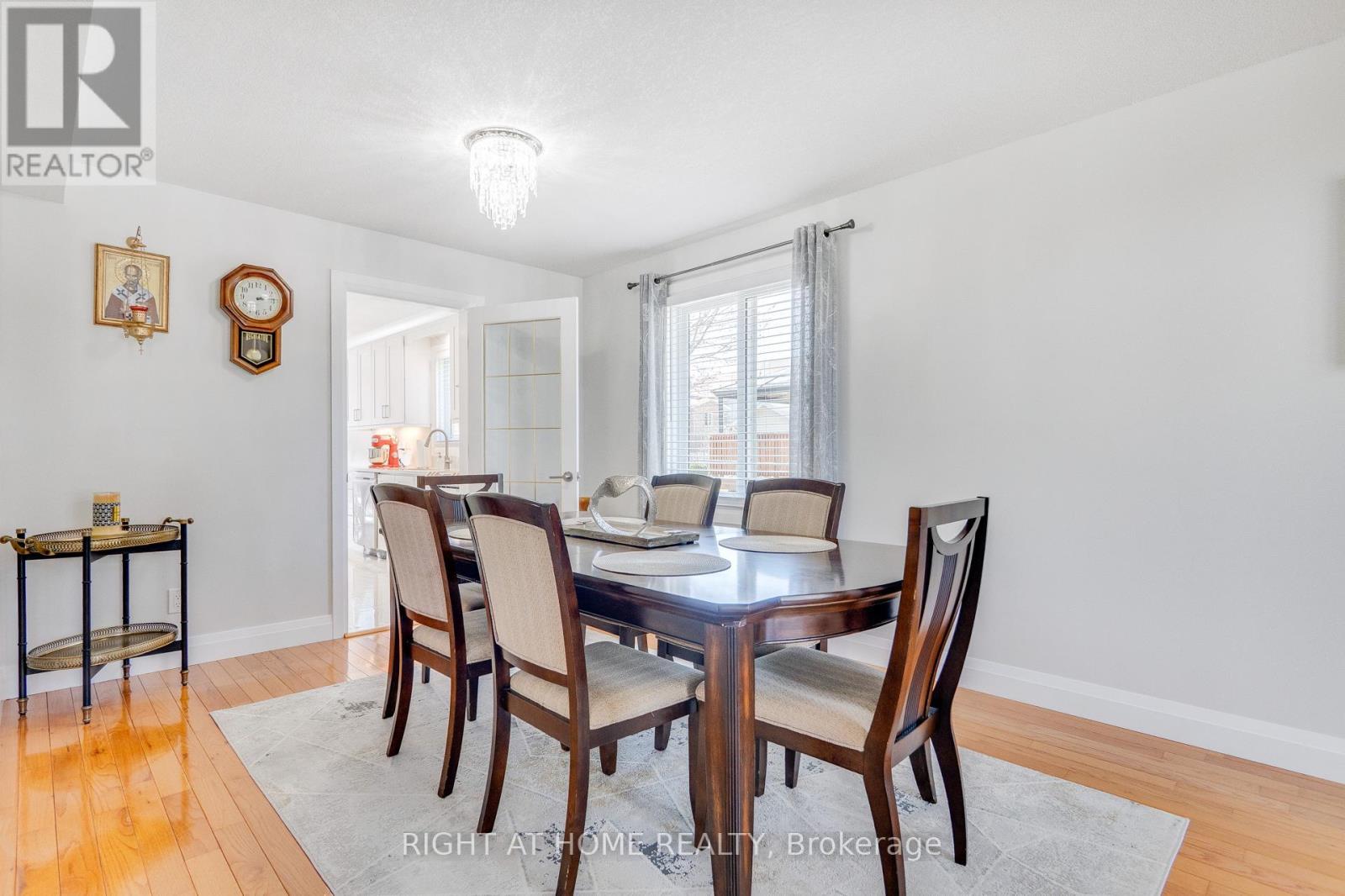 












23 BRECKWOOD PLACE

,
Kitchener,




Ontario
N2A4C6

