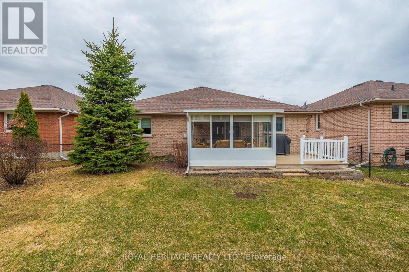 












1638 RAVENWOOD DRIVE

,
Peterborough West (North),




Ontario
K9K2R1

