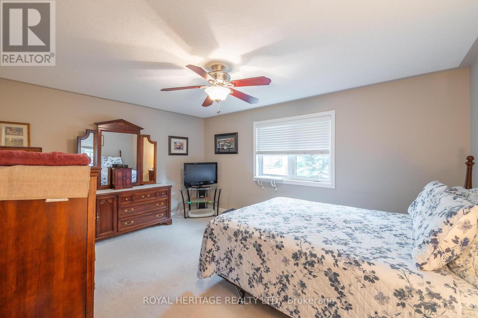 












1638 RAVENWOOD DRIVE

,
Peterborough West (North),




Ontario
K9K2R1

