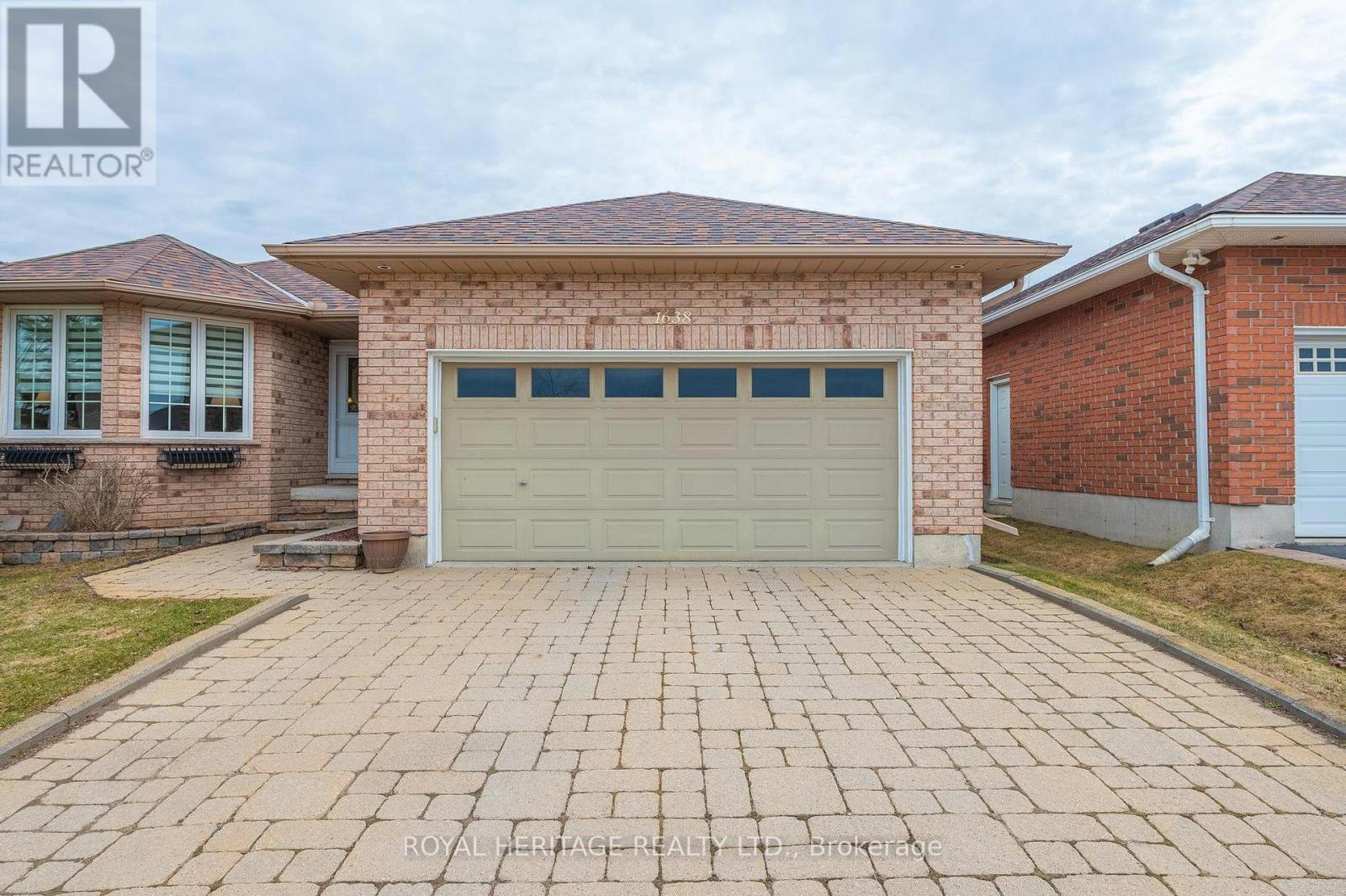 












1638 RAVENWOOD DRIVE

,
Peterborough West (North),




Ontario
K9K2R1

