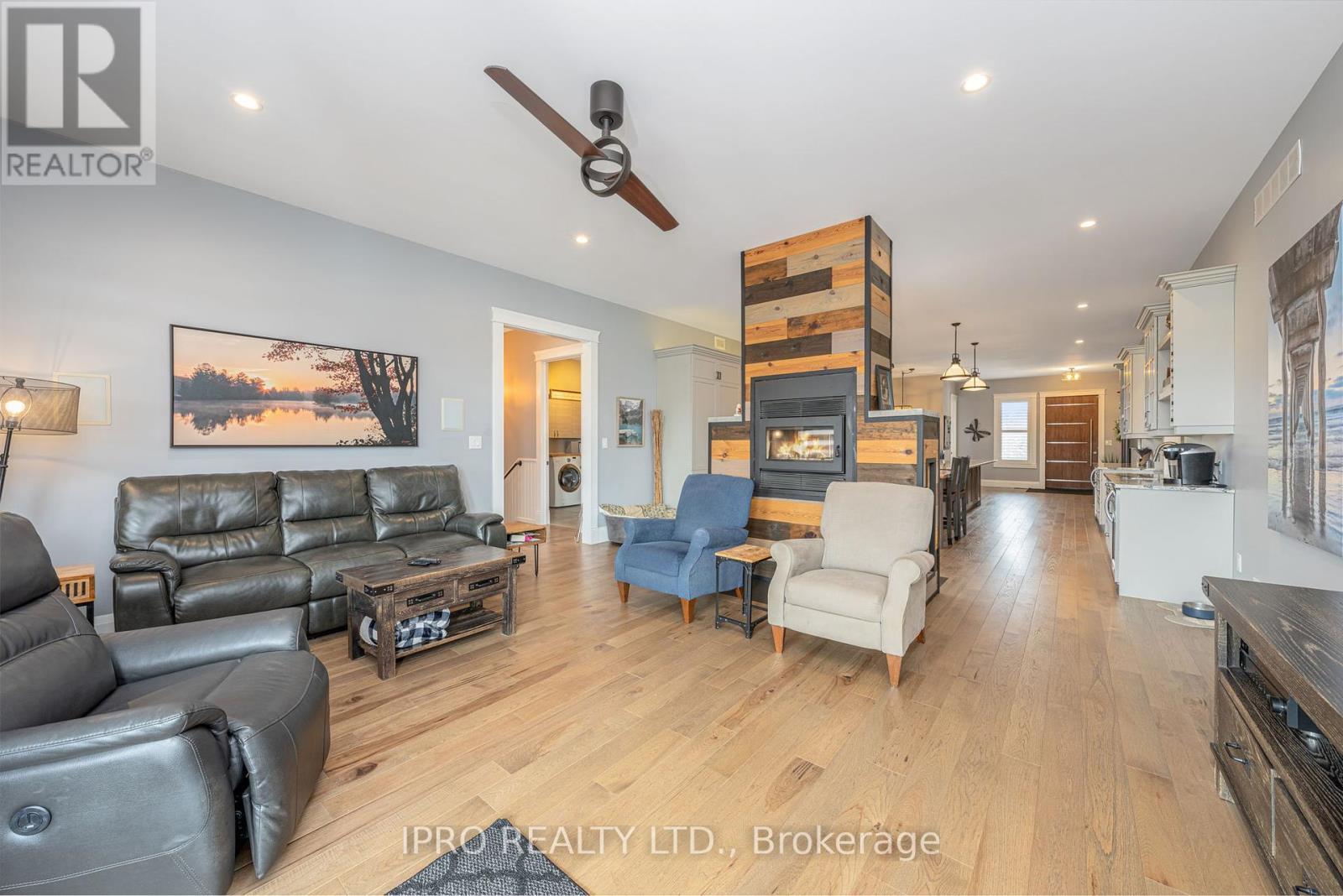 












9449 WELLINGTON 22 ROAD

,
Erin,




Ontario
N0B1Z0

