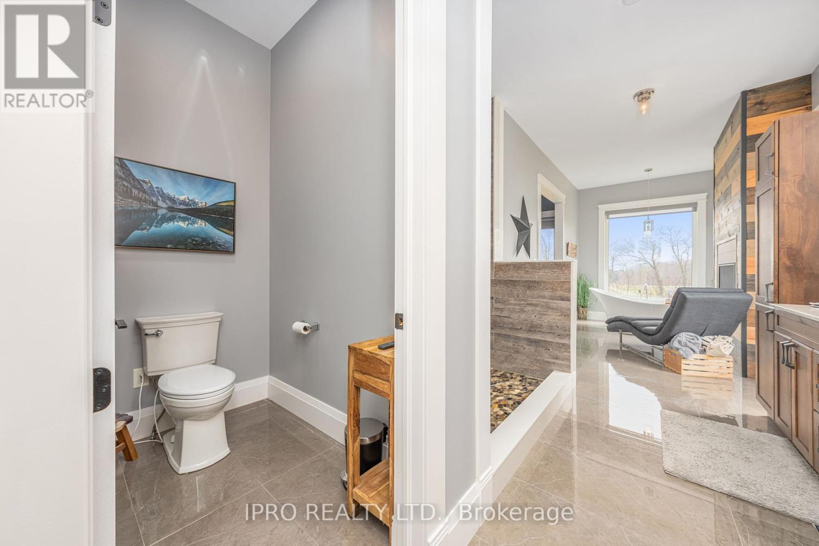 












9449 WELLINGTON 22 ROAD

,
Erin,




Ontario
N0B1Z0

