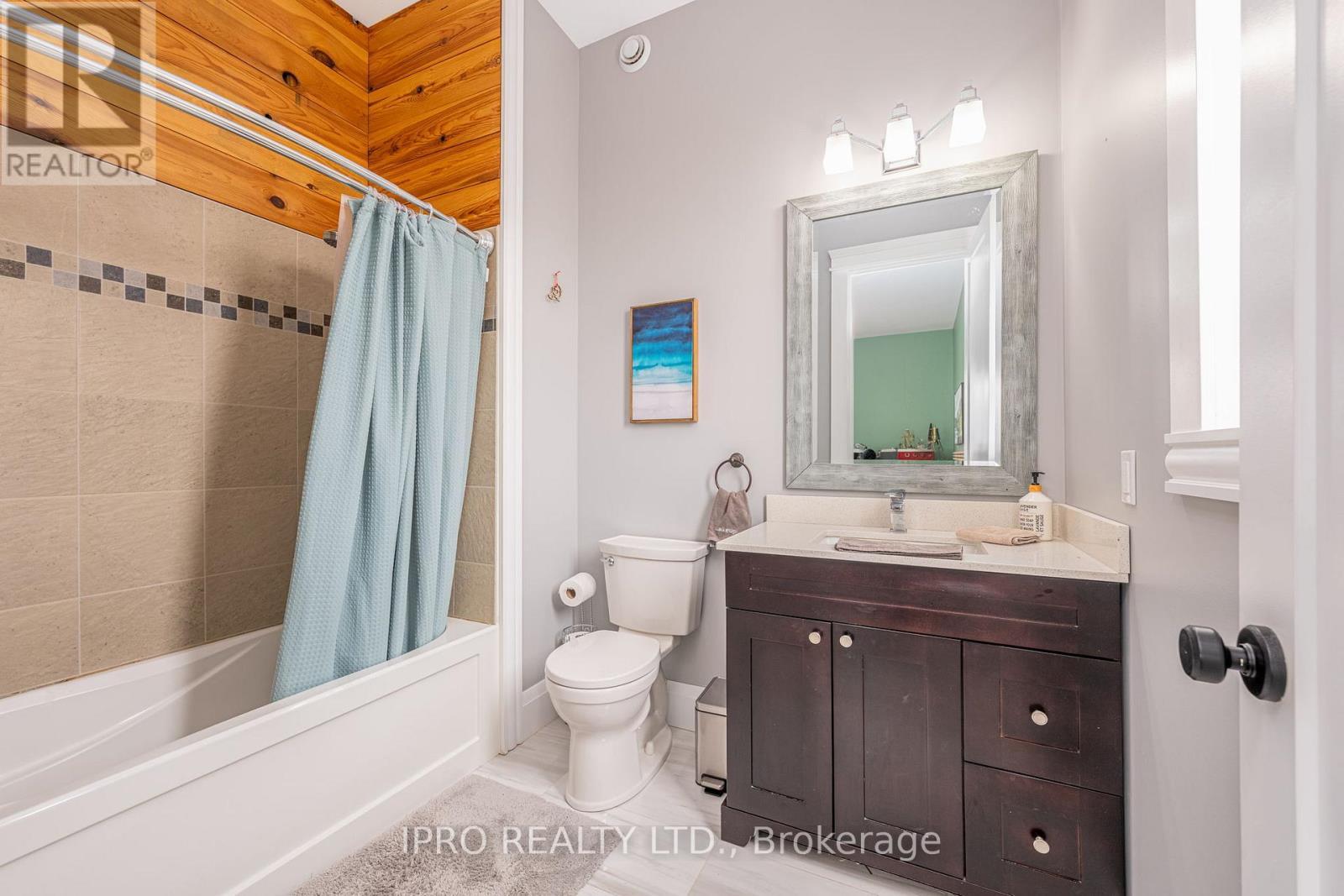 












9449 WELLINGTON 22 ROAD

,
Erin,




Ontario
N0B1Z0

