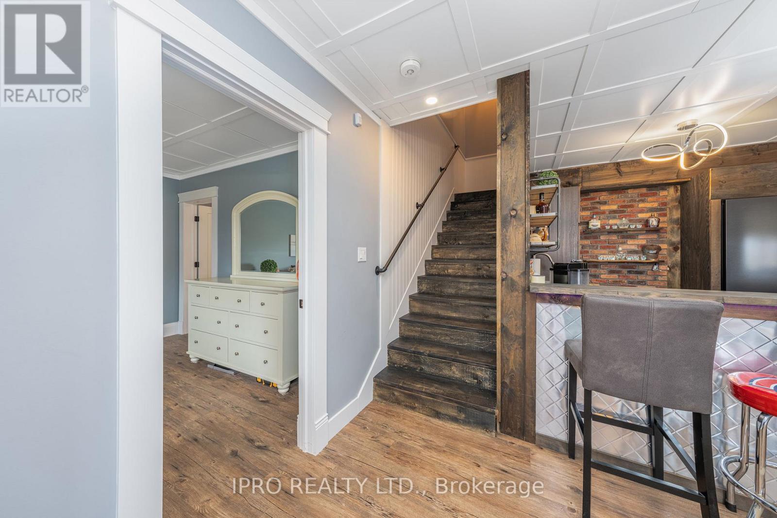 












9449 WELLINGTON 22 ROAD

,
Erin,




Ontario
N0B1Z0

