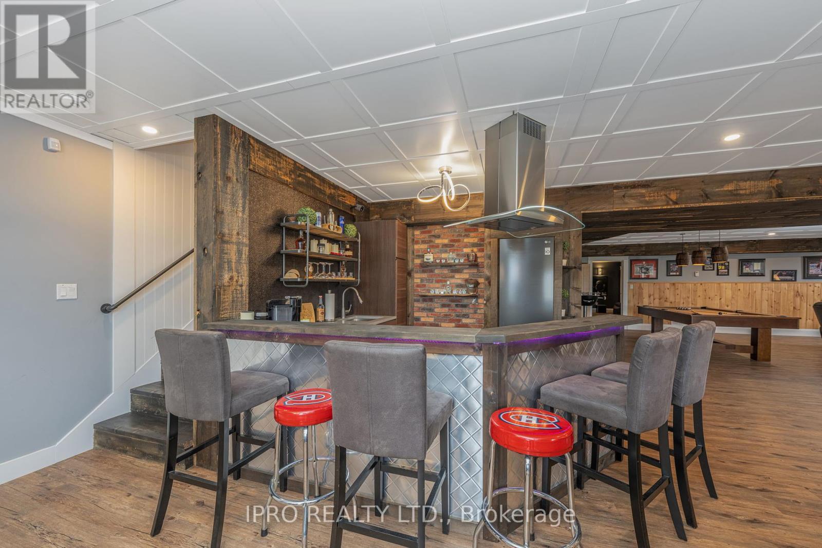












9449 WELLINGTON 22 ROAD

,
Erin,




Ontario
N0B1Z0

