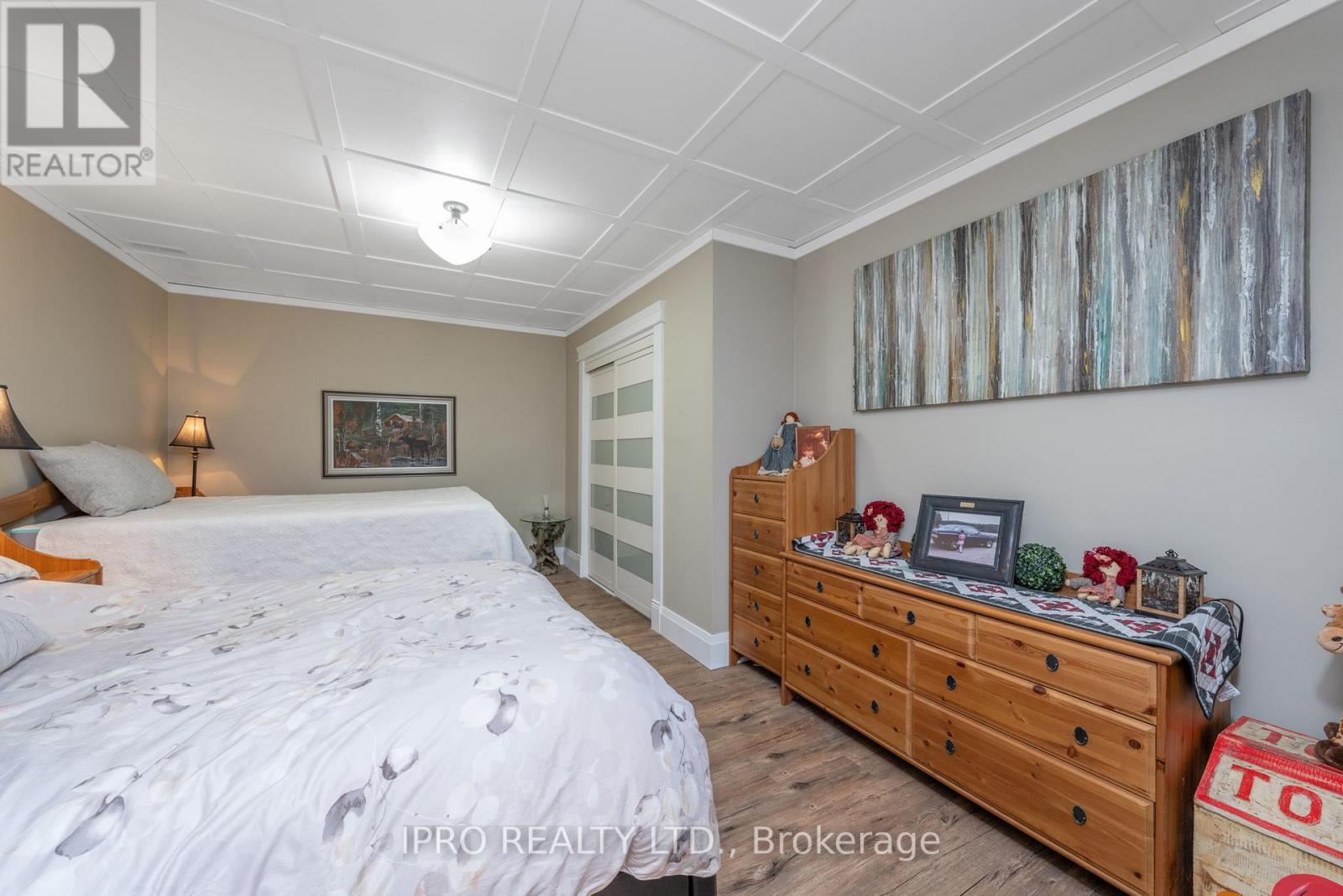 












9449 WELLINGTON 22 ROAD

,
Erin,




Ontario
N0B1Z0

