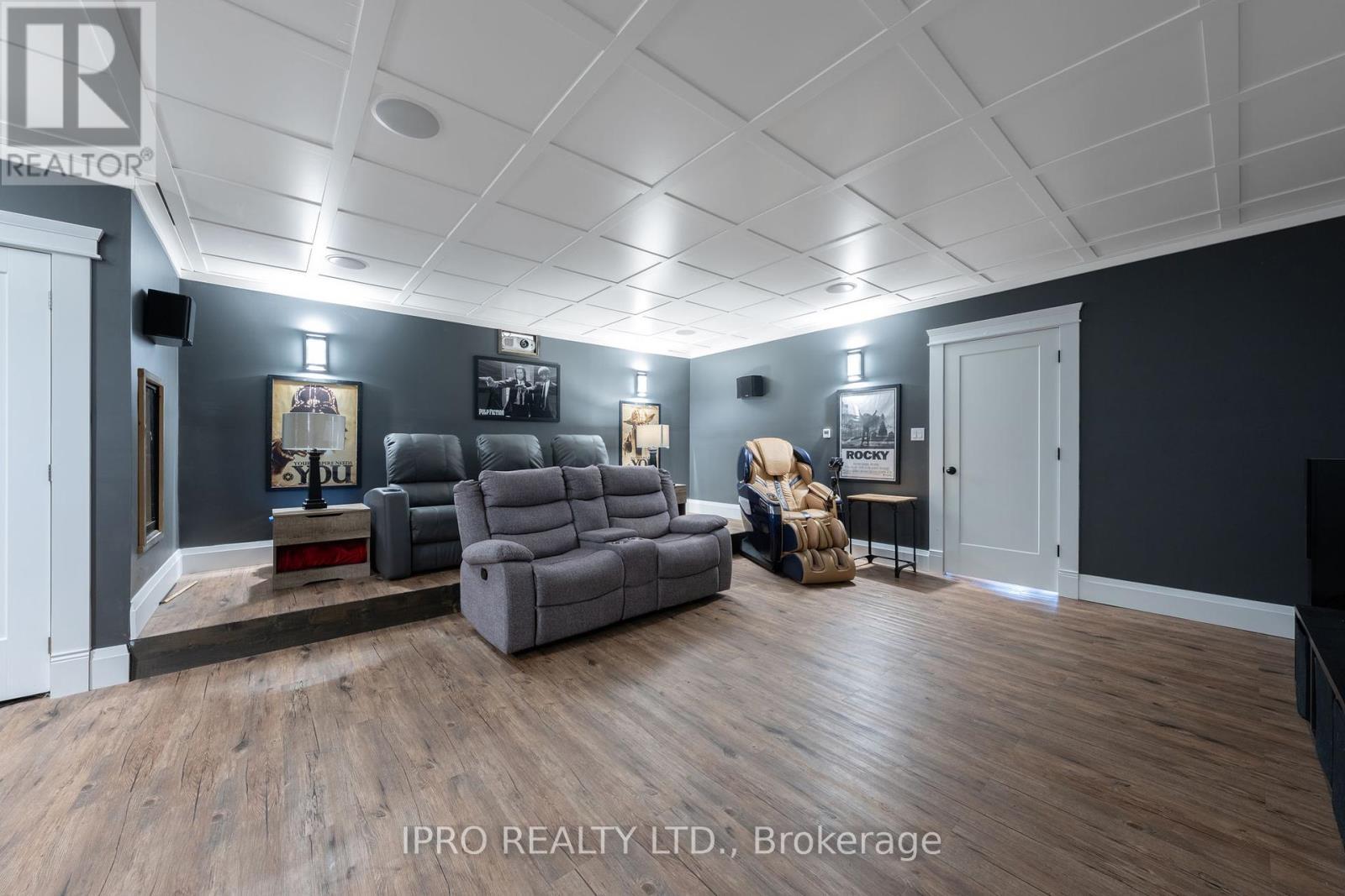 












9449 WELLINGTON 22 ROAD

,
Erin,




Ontario
N0B1Z0

