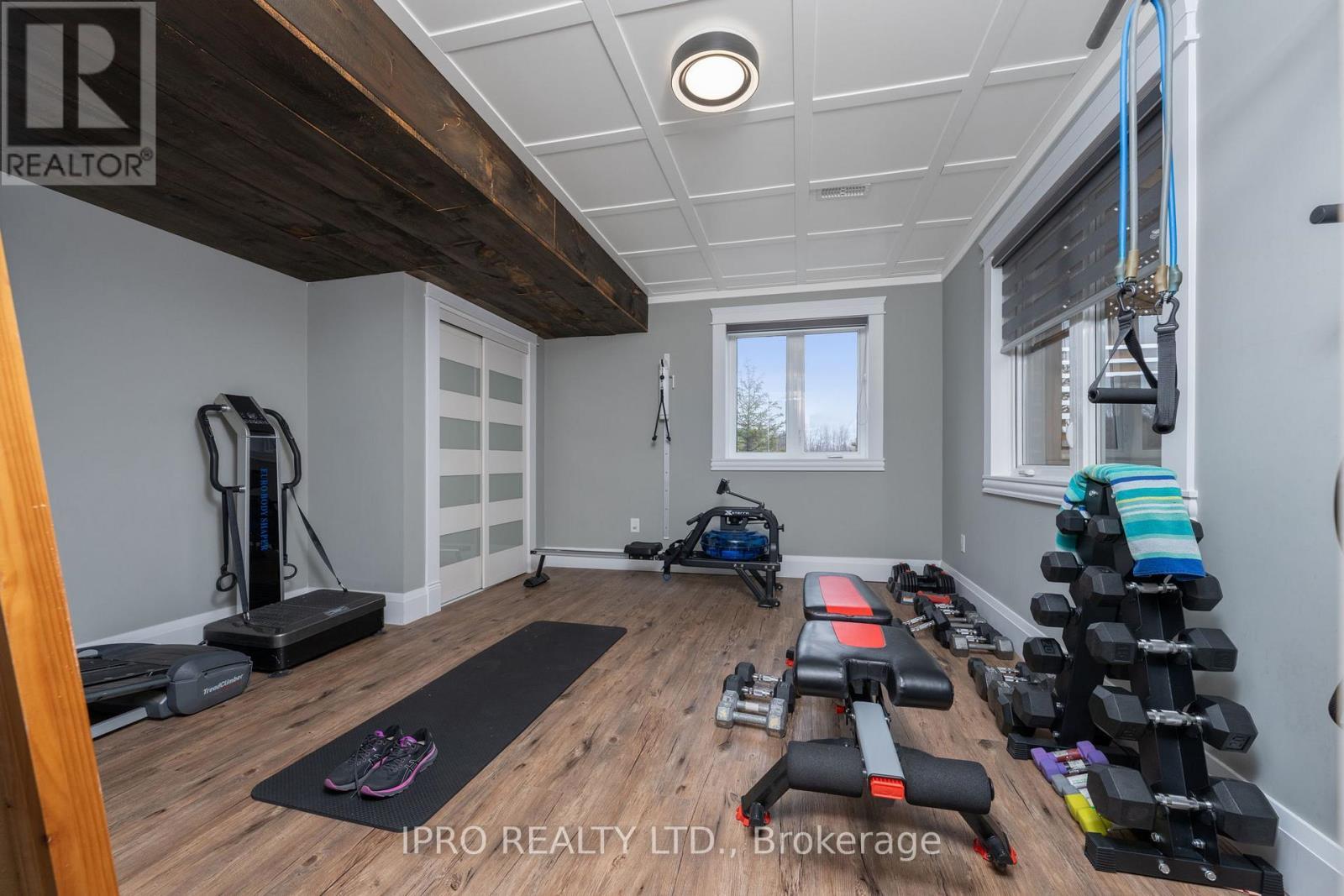 












9449 WELLINGTON 22 ROAD

,
Erin,




Ontario
N0B1Z0

