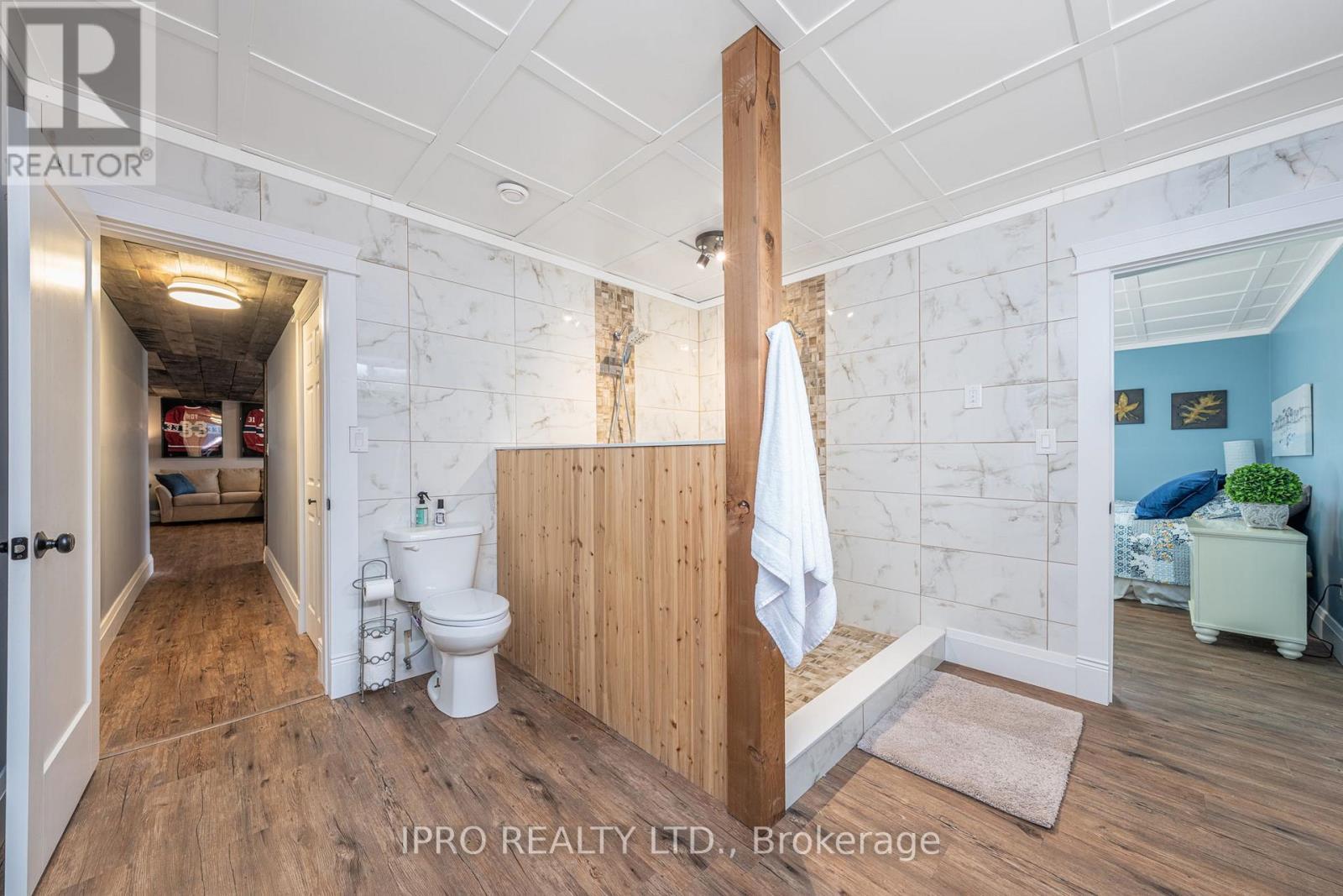 












9449 WELLINGTON 22 ROAD

,
Erin,




Ontario
N0B1Z0

