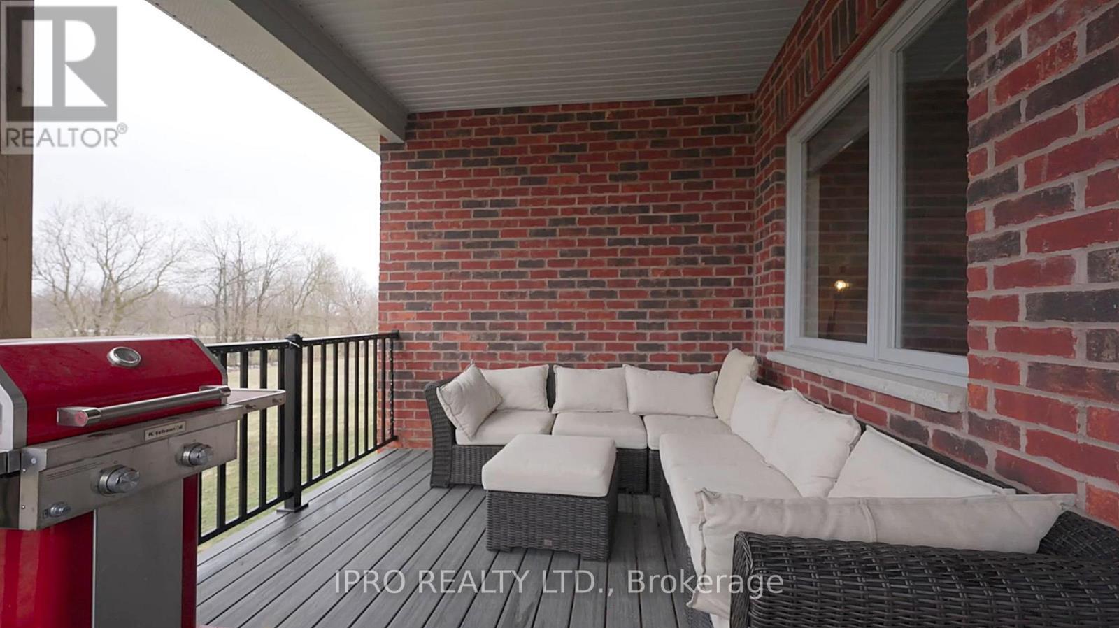 












9449 WELLINGTON 22 ROAD

,
Erin,




Ontario
N0B1Z0

