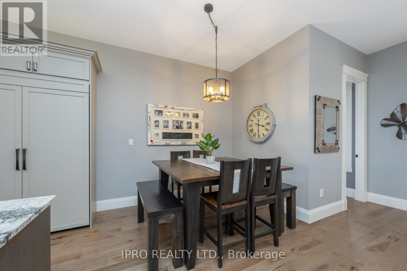 












9449 WELLINGTON 22 ROAD

,
Erin,




Ontario
N0B1Z0

