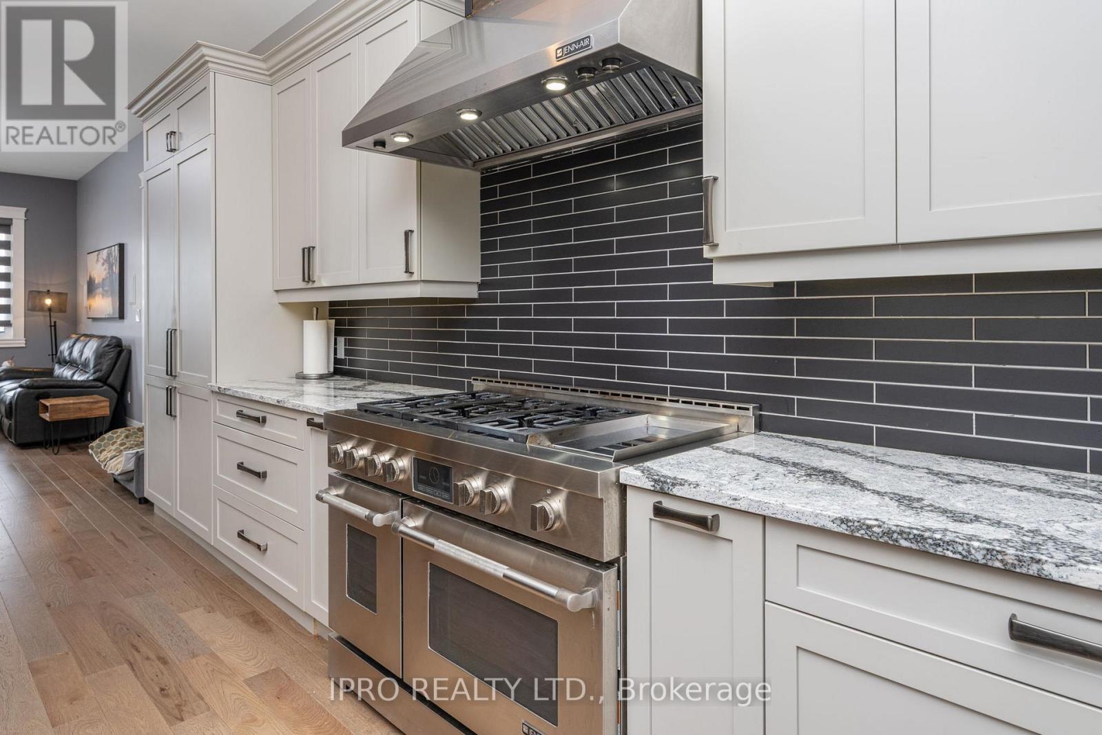 












9449 WELLINGTON 22 ROAD

,
Erin,




Ontario
N0B1Z0


