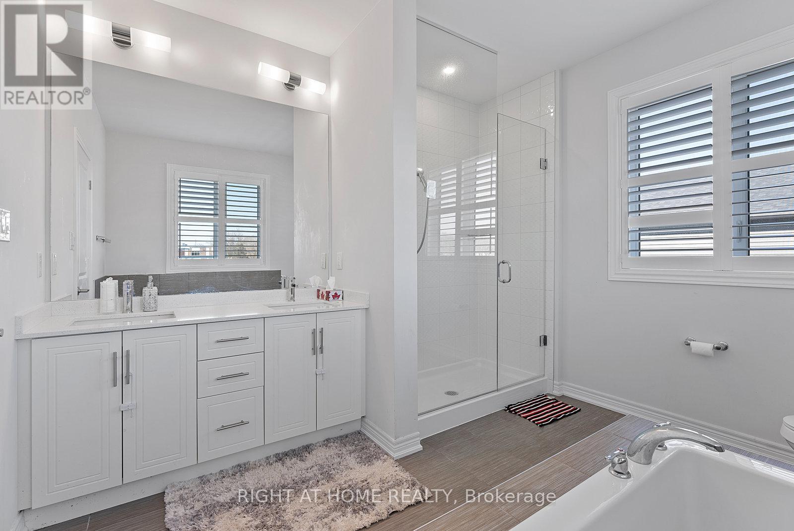 












90 SPITFIRE DRIVE

,
Hamilton (Mount Hope),




Ontario
L0R1W0

