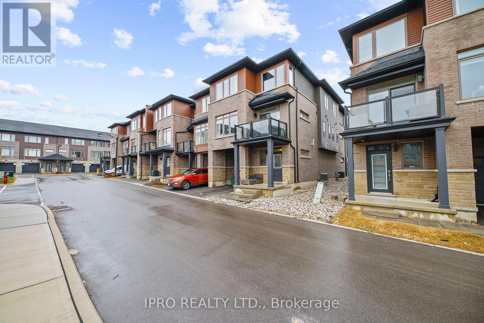 












123 - 61 SOHO STREET

,
Hamilton (Stoney Creek Mountain),




Ontario
L8J0M6

