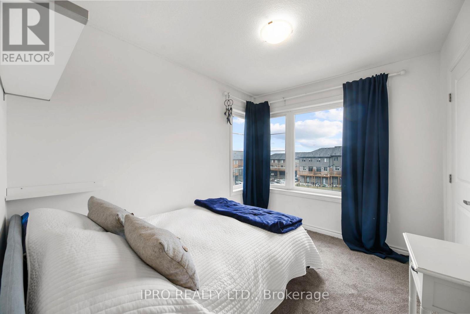 












123 - 61 SOHO STREET

,
Hamilton (Stoney Creek Mountain),




Ontario
L8J0M6


