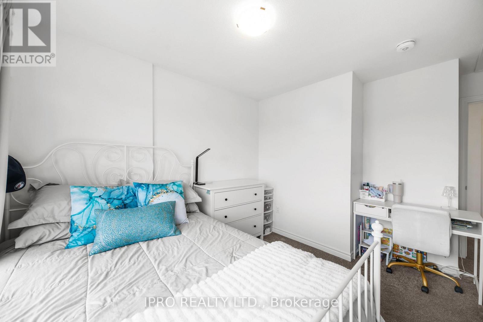 












123 - 61 SOHO STREET

,
Hamilton (Stoney Creek Mountain),




Ontario
L8J0M6

