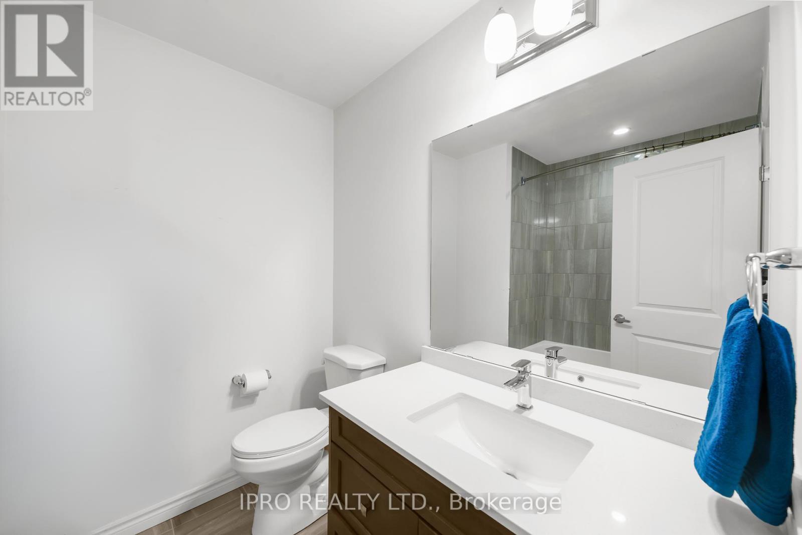 












123 - 61 SOHO STREET

,
Hamilton (Stoney Creek Mountain),




Ontario
L8J0M6

